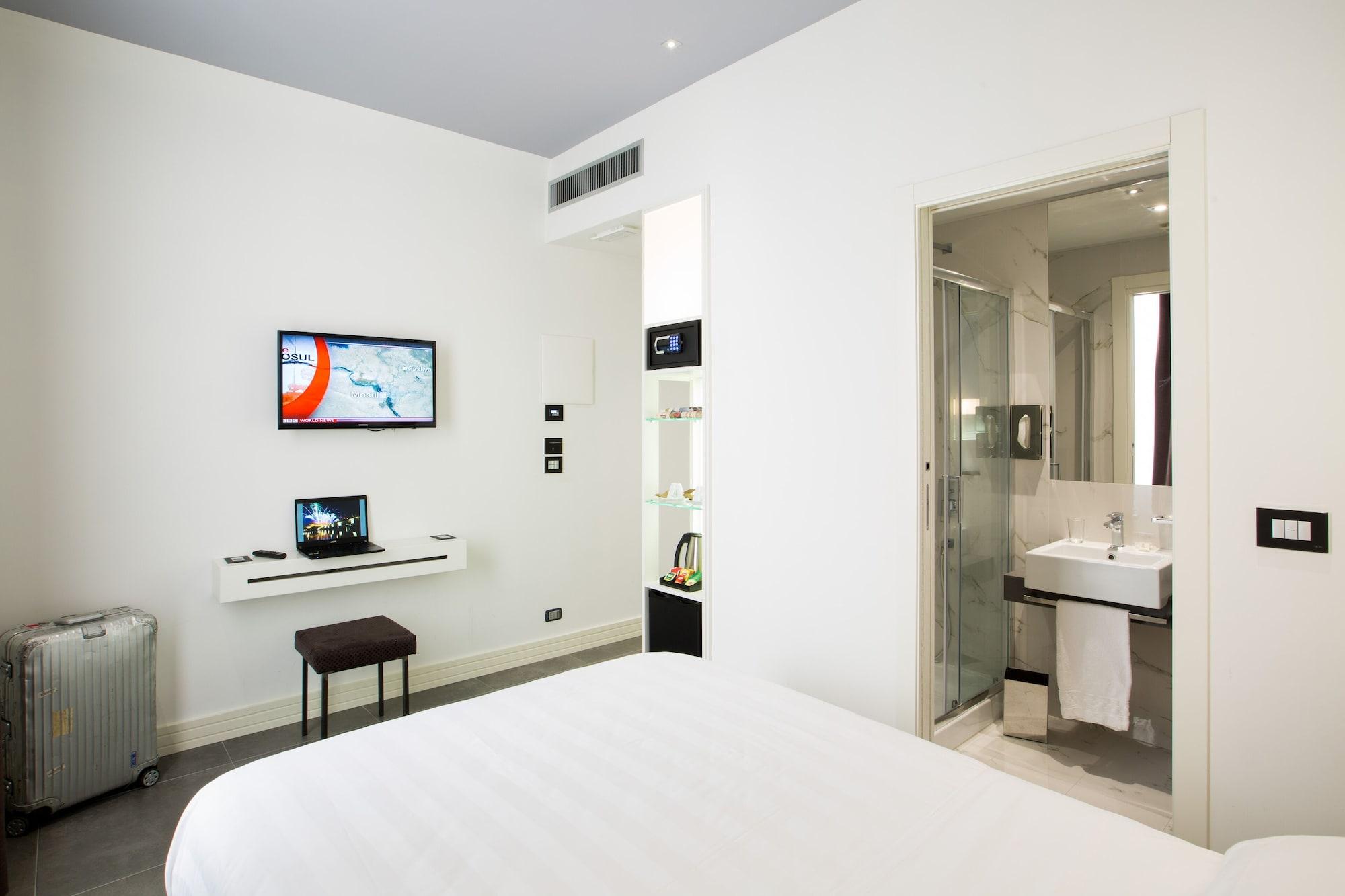 Hotel Crosti 3*