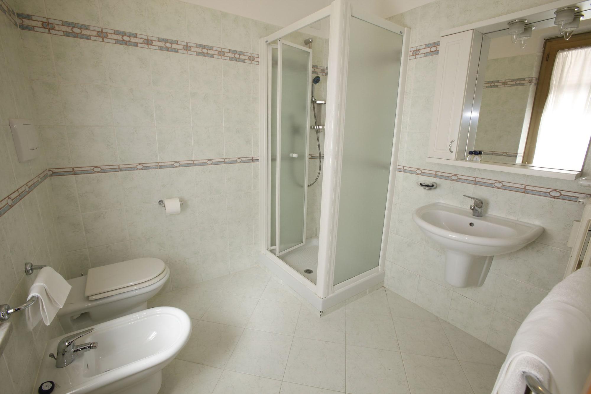 Hotel Adriatic 2*