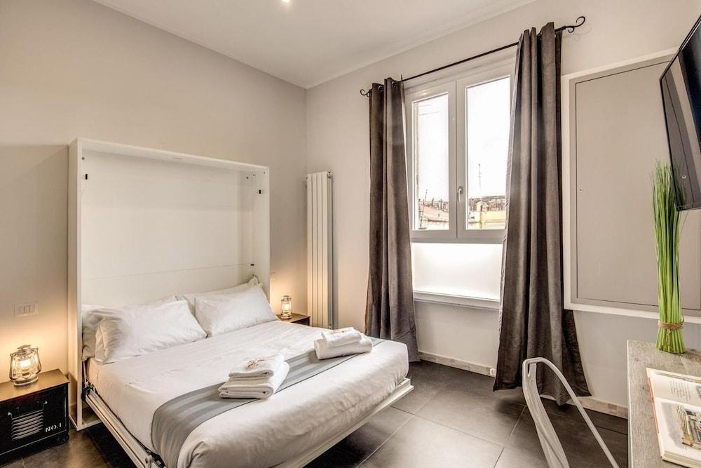 Floor 6 Roma