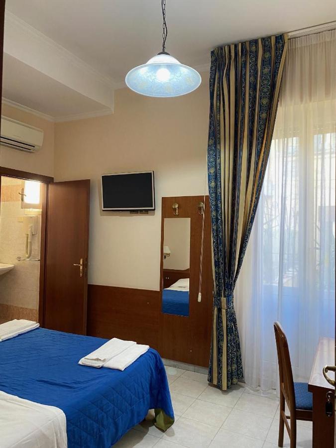 Pitagora Pensión Roma