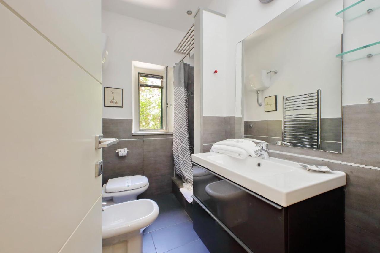 Ych-cozy Flat Near The * Roma
