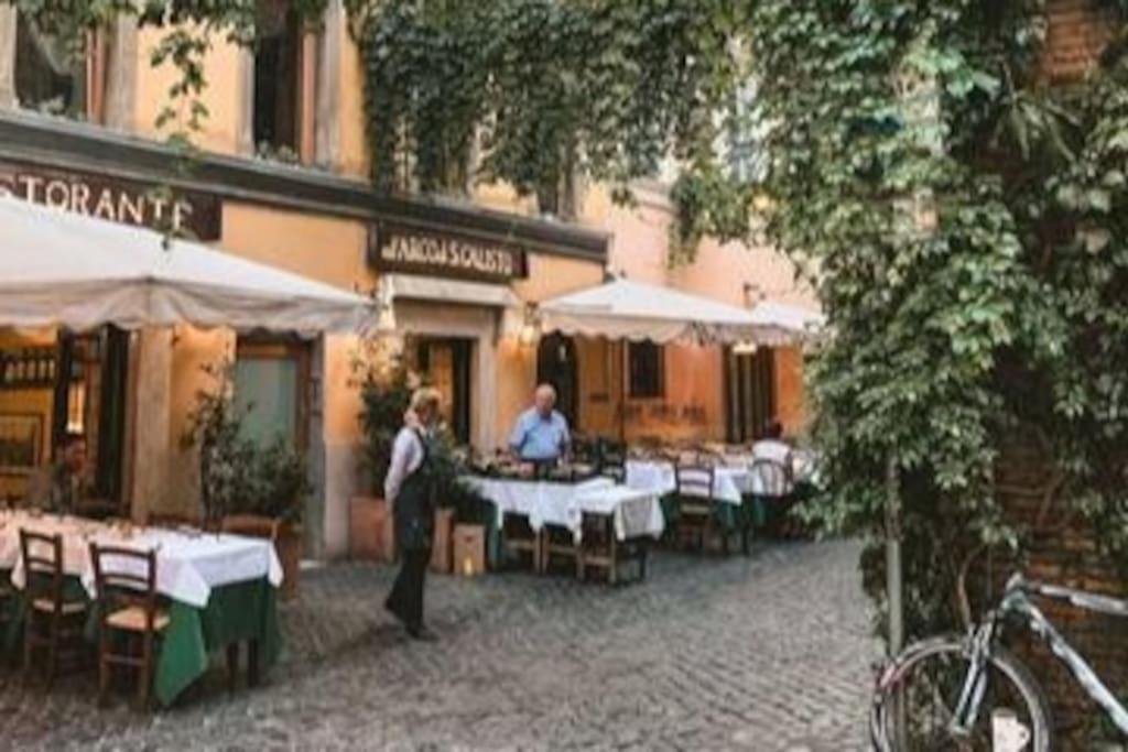 Leilighet Peaceful In Piazza Venezia's Alleys *