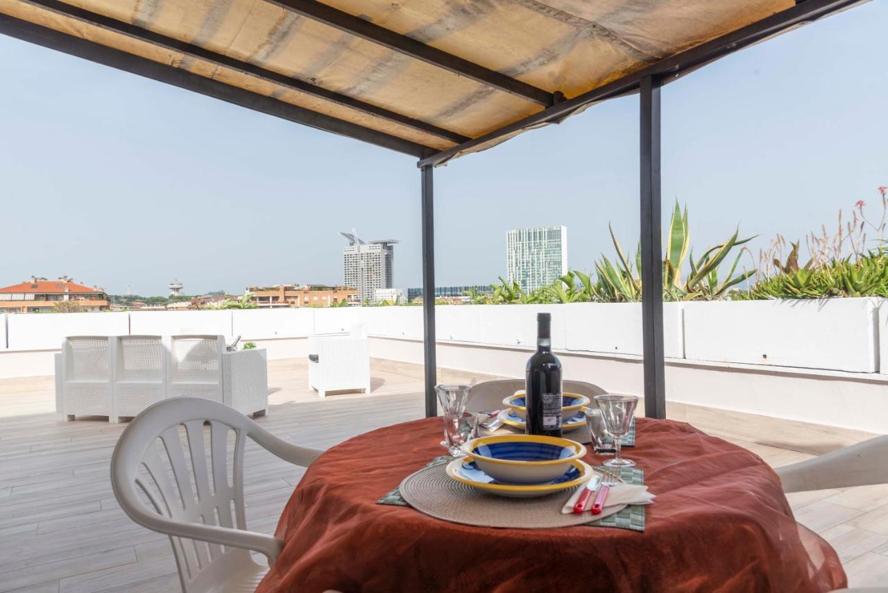 Amazing Penthouse Eur Apartamento Roma