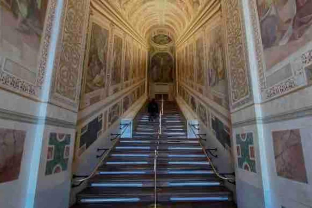 In Centro Con Balcone Con Vista Roma