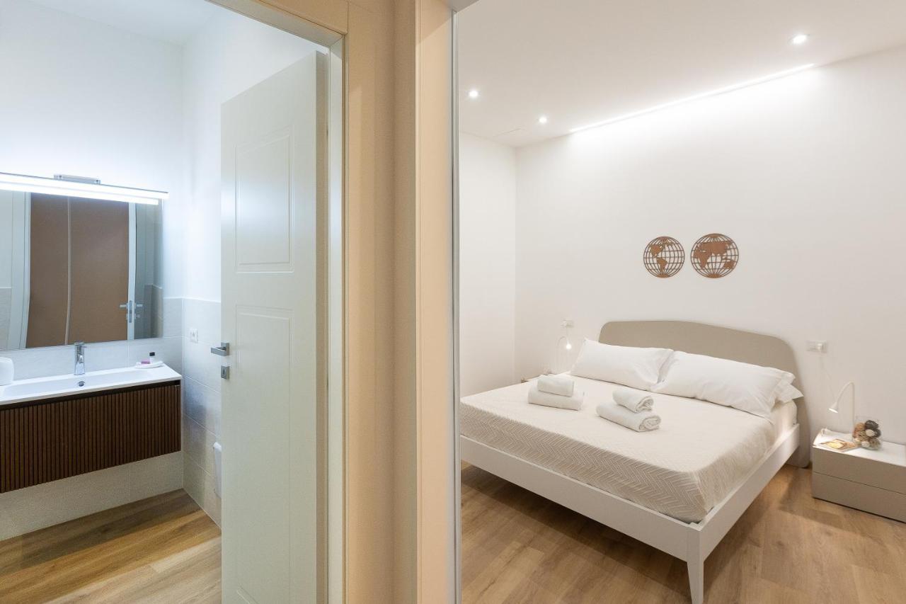 Colosseum Holidays - Three-bedroom
