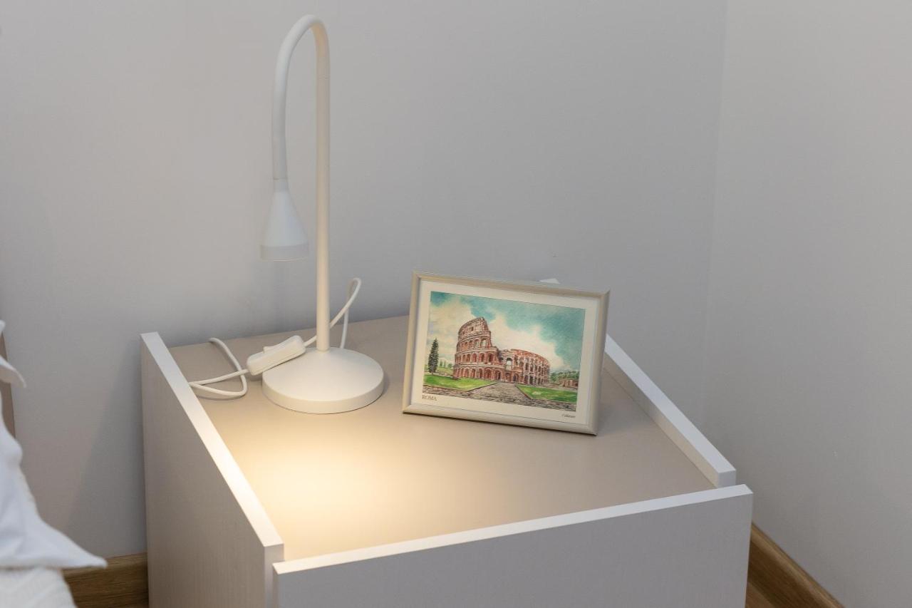 Colosseum Holidays - Three-bedroom *