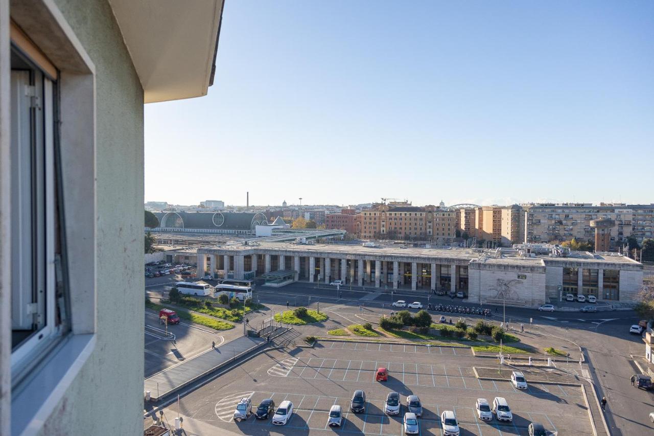 Piramide View By In Apartamento Roma