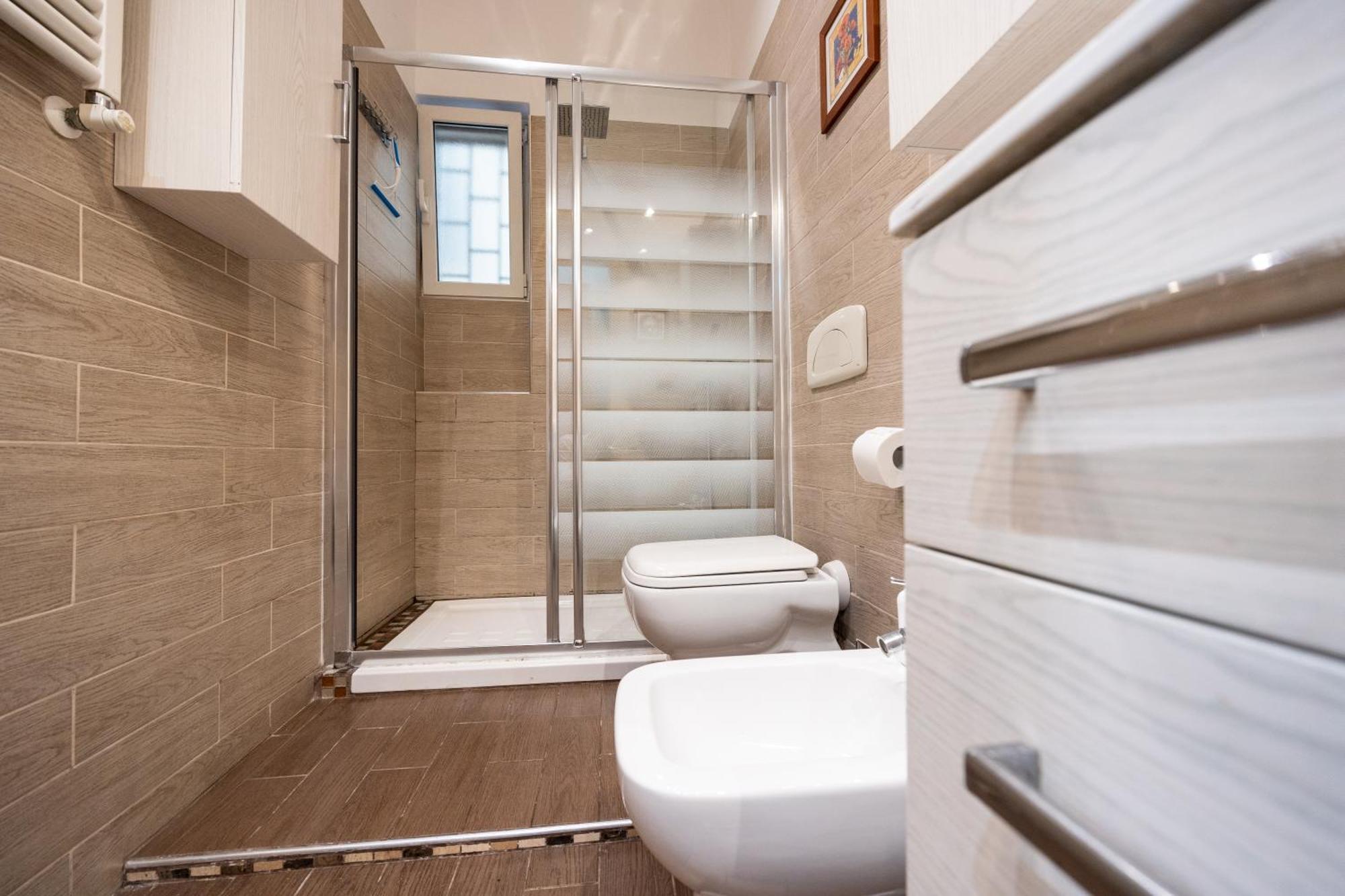 Big Air Conditioning Wifi Netflix 90 Mq Apartment *