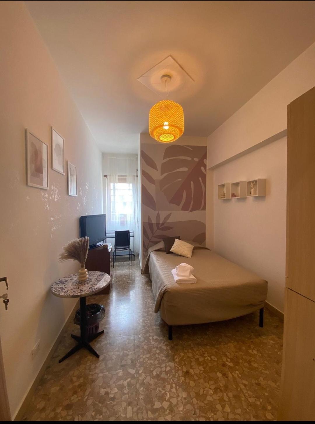 Leilighet The Italian House In A Pochi Passi Dalla Metro A Roma