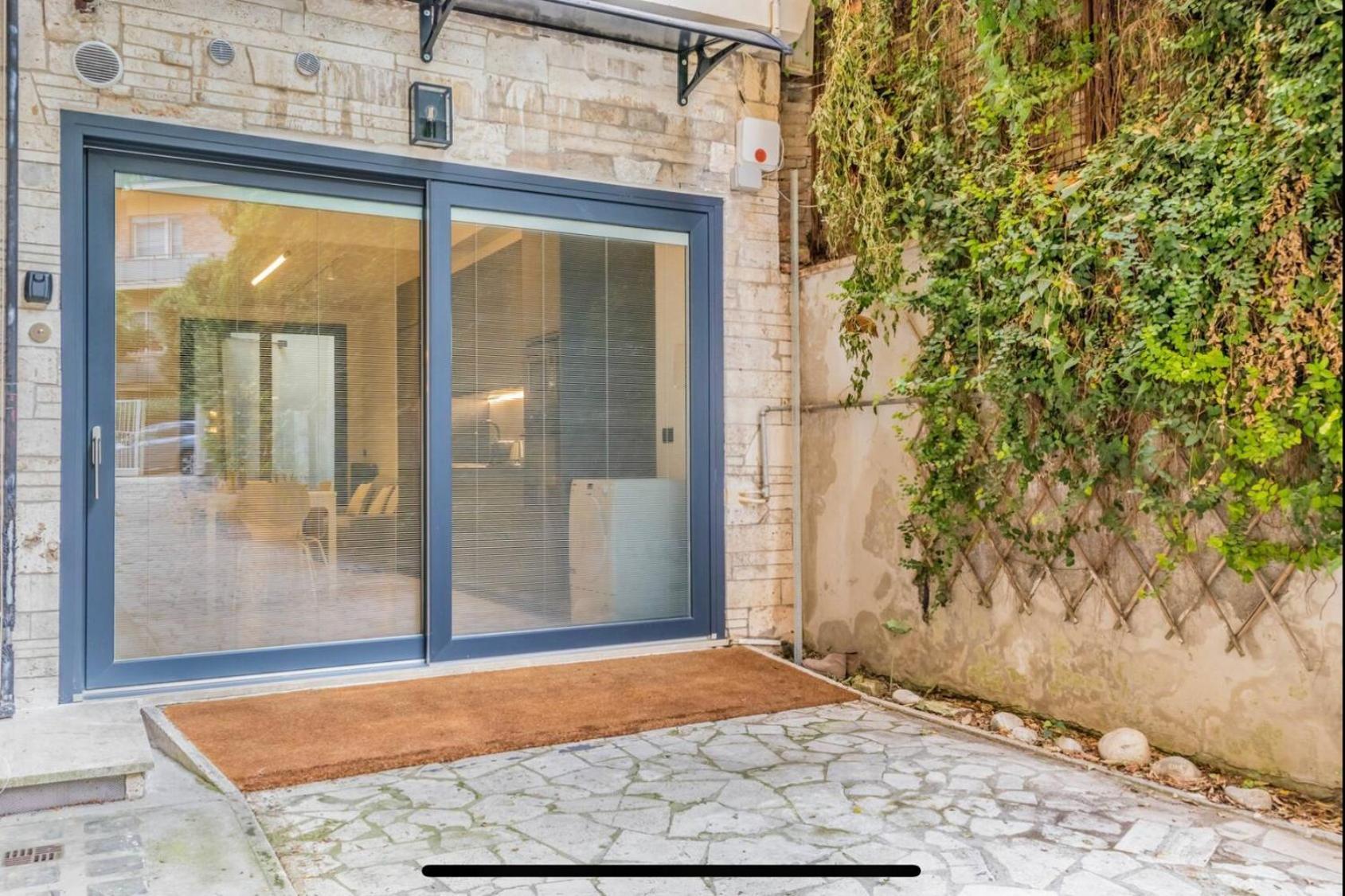Loft Moderno Vicino Borghese Apartamento