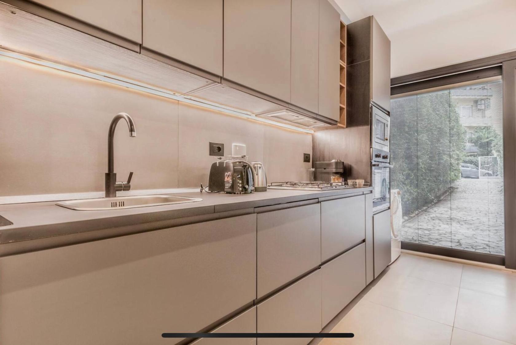 Loft Moderno Vicino Borghese Apartamento *