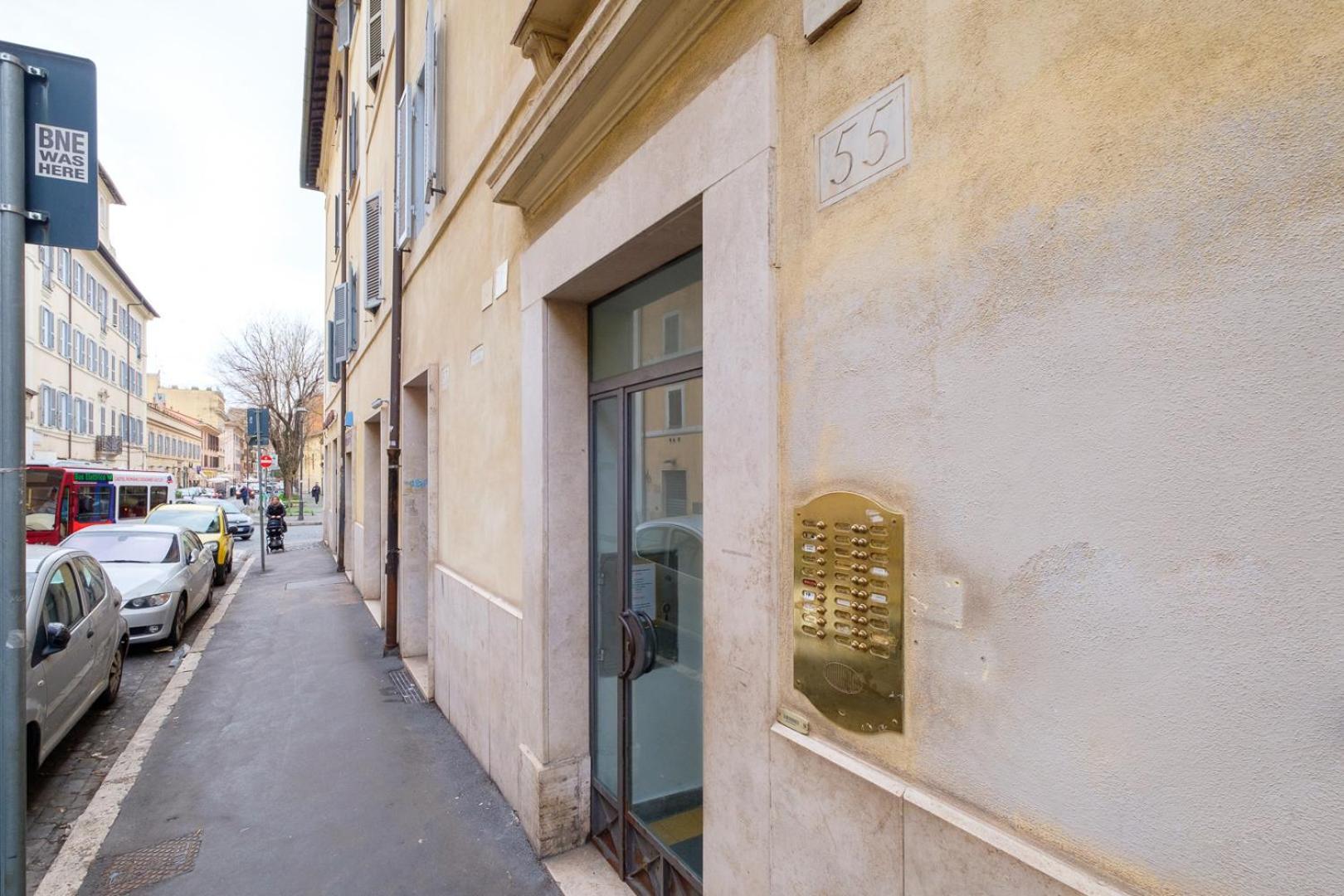Ht Bilo Colosseo Apartment Rom