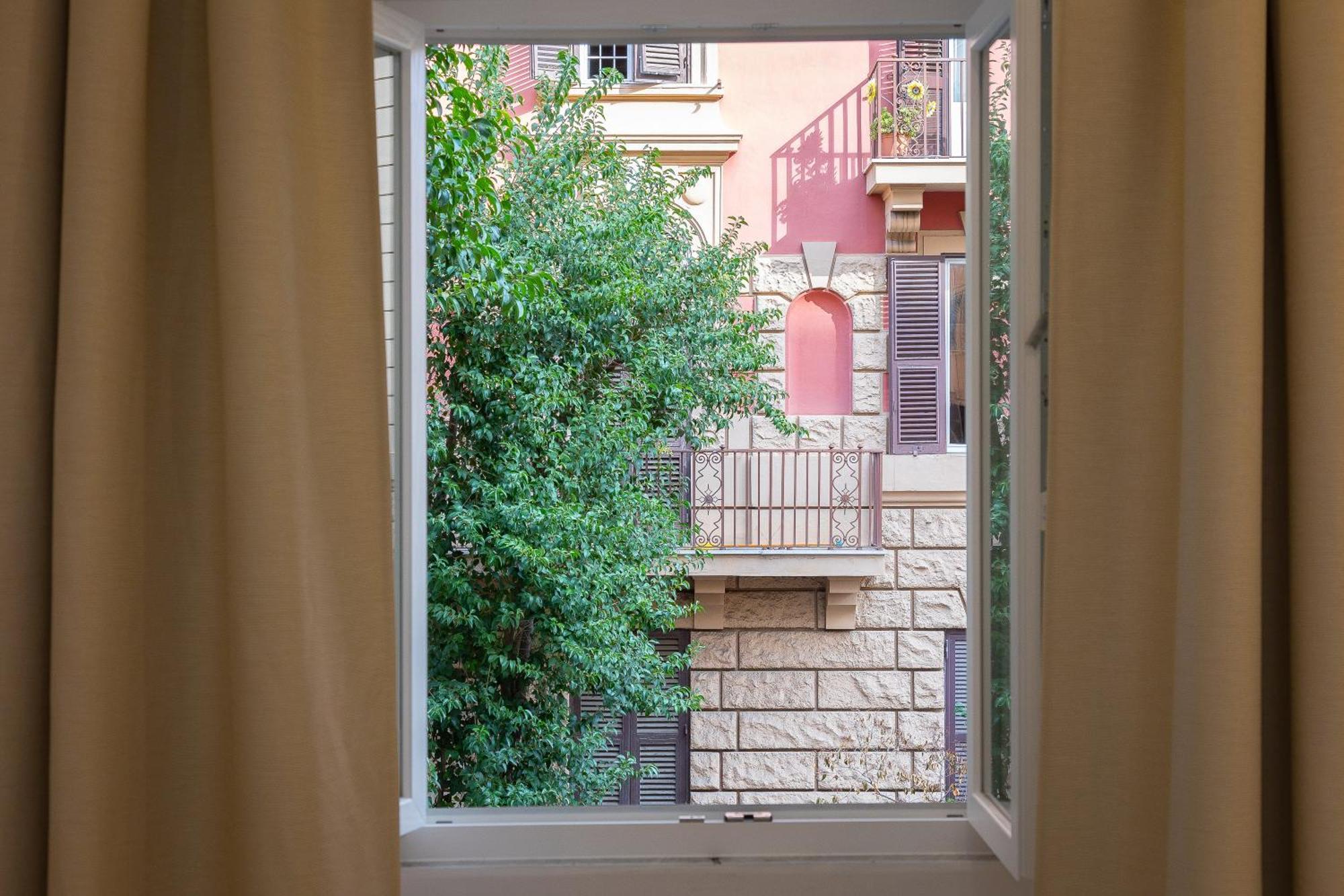 Colosseum Holidays - Three-bedroom * Roma