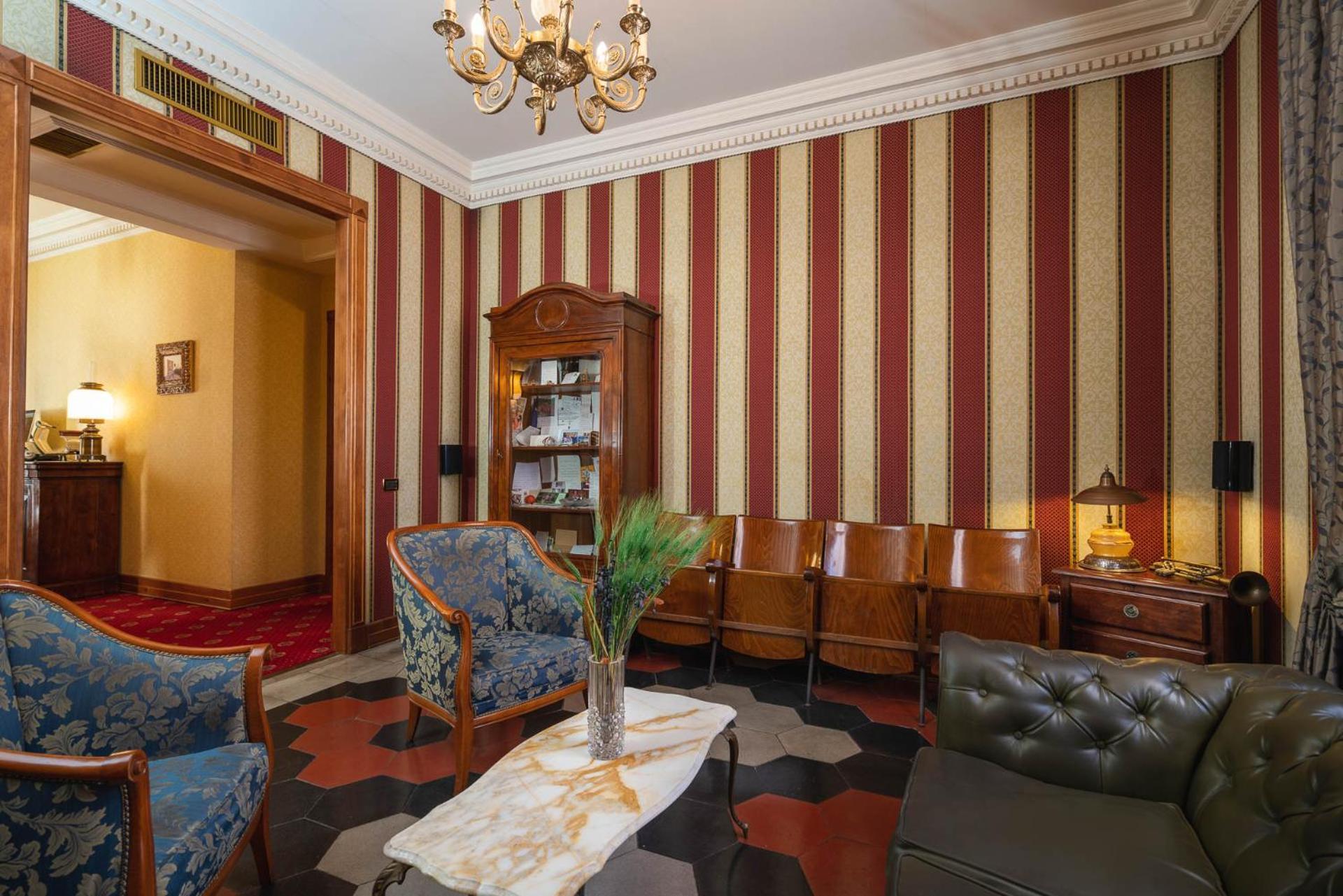 Hotel Oceania 2*