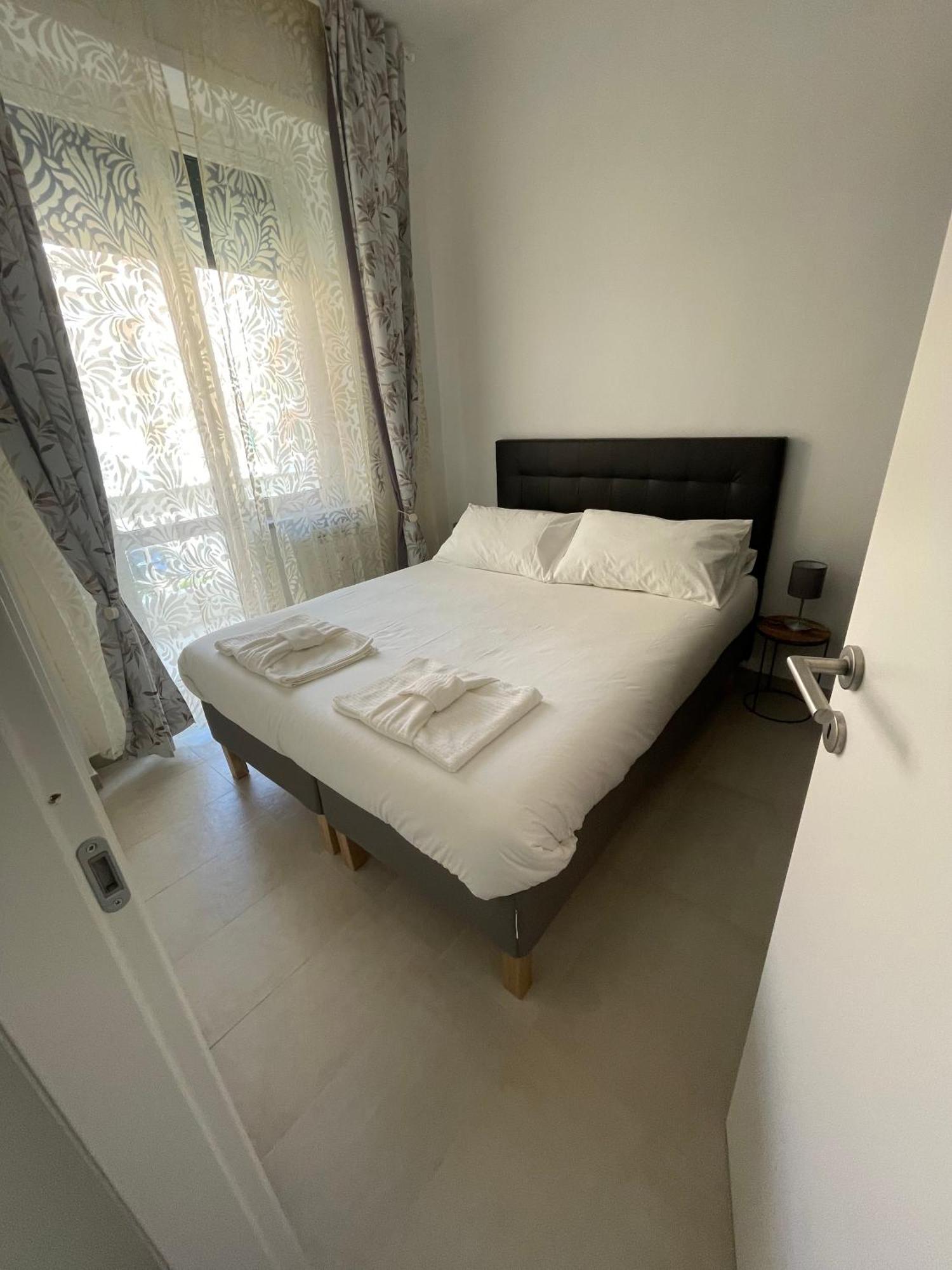 Aurelia's Hideaway, Near Vatican *