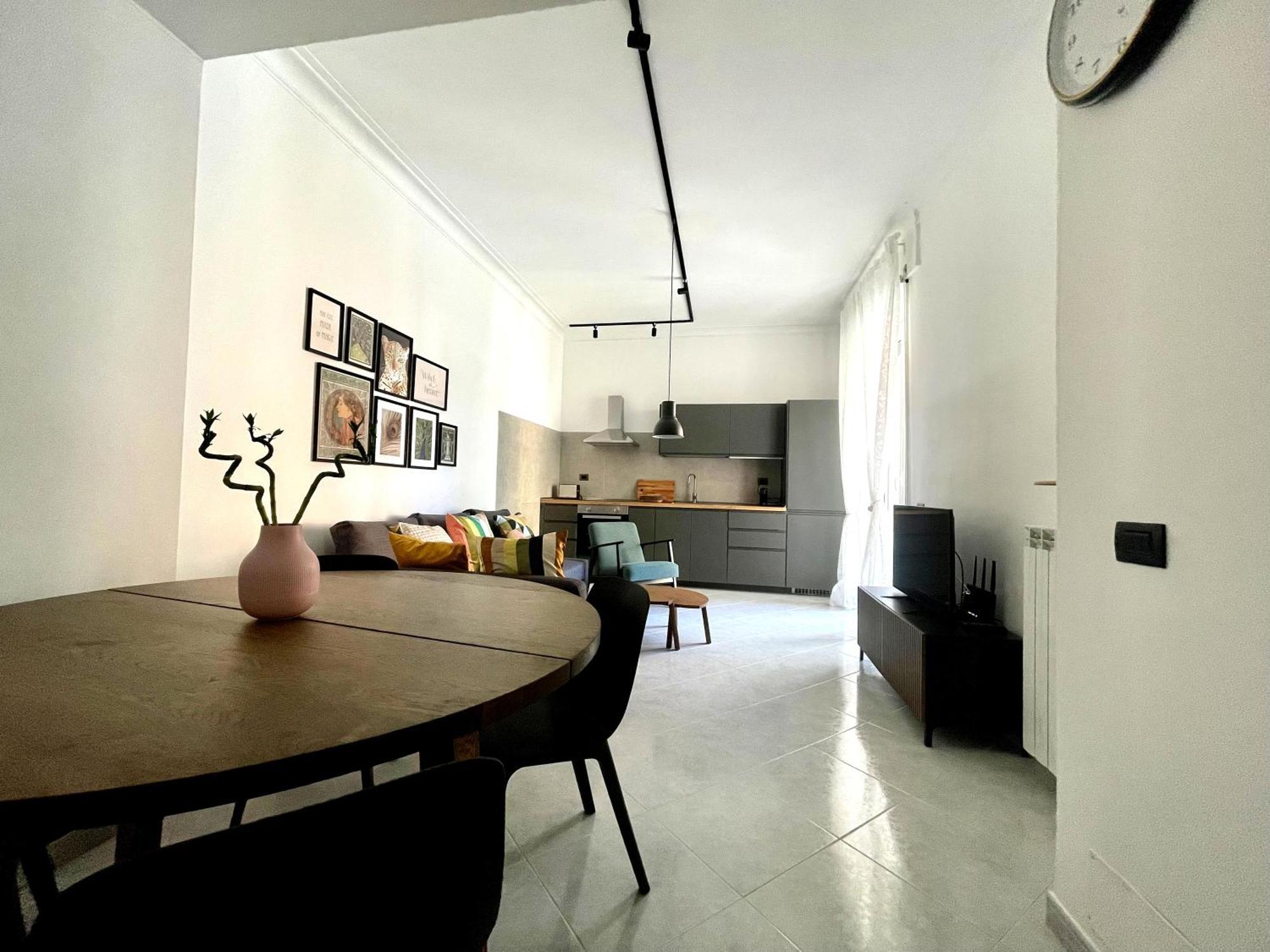 Aurelia's Hideaway, Near Vatican *