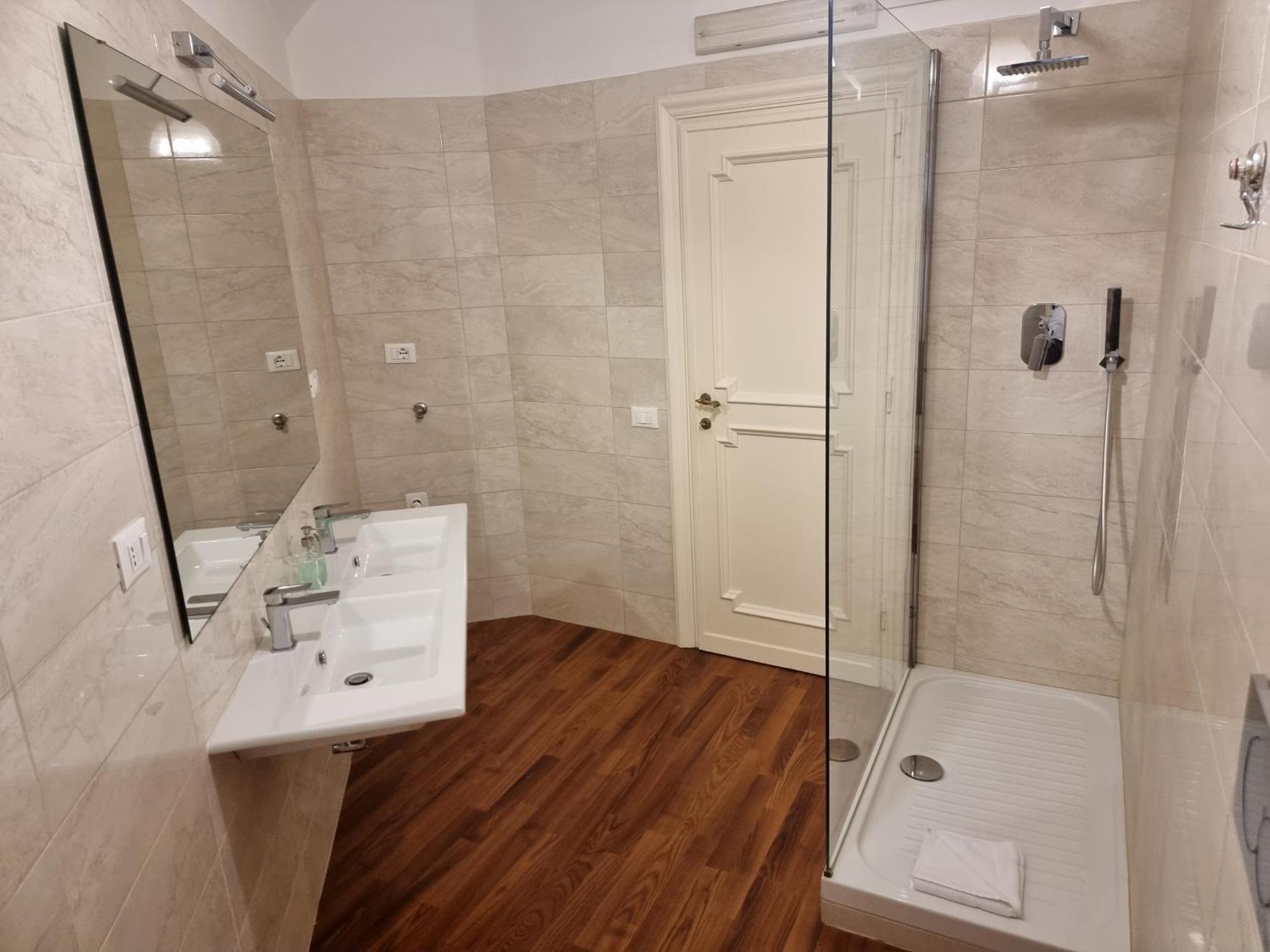 Luxury 2 Bedroom In The Heart Of Rom