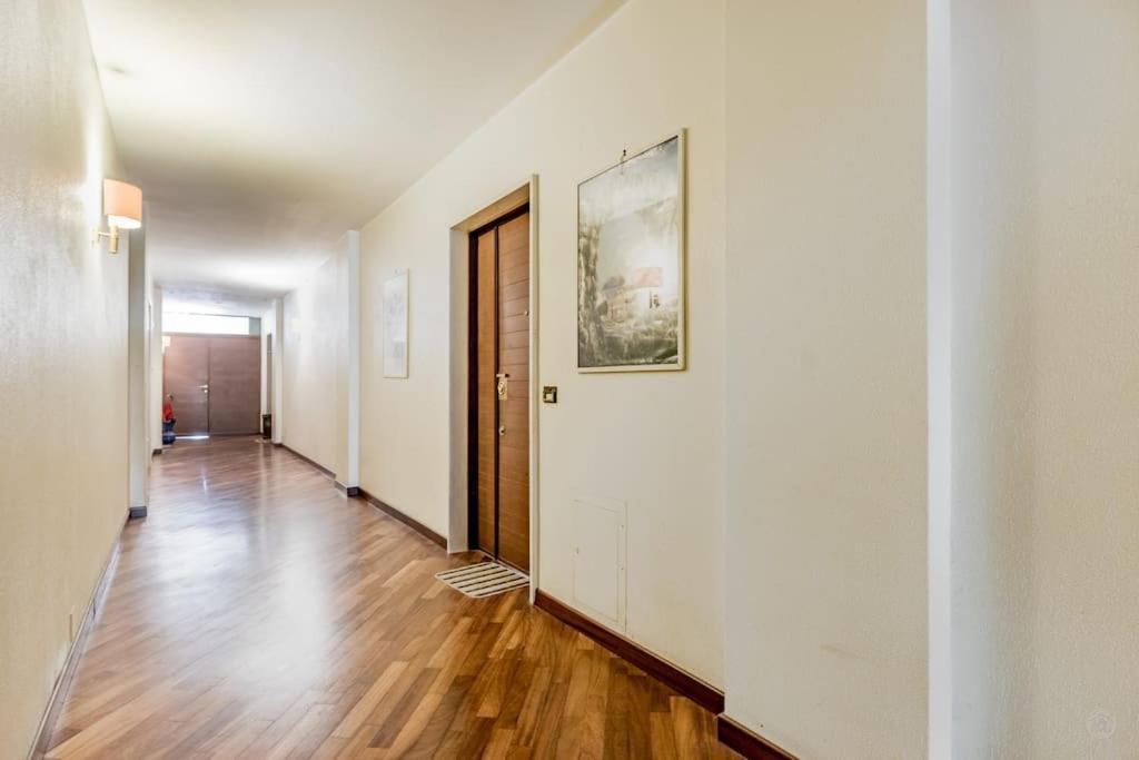 Luxury Front Of Cavalieri Hilton Apartment *