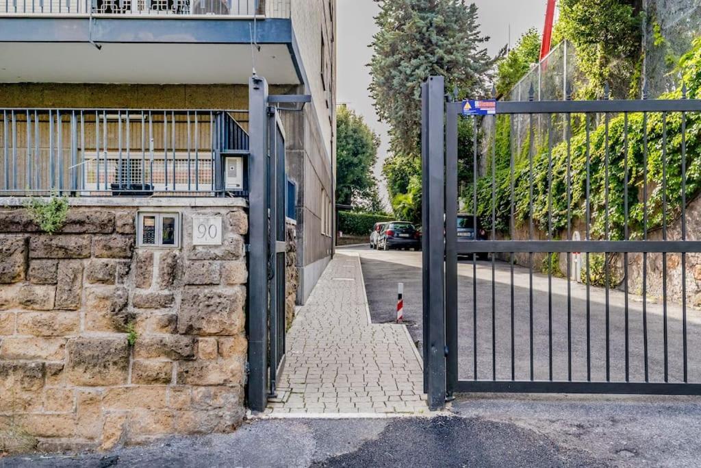 Apartment Luxury Front Of Cavalieri Hilton *
