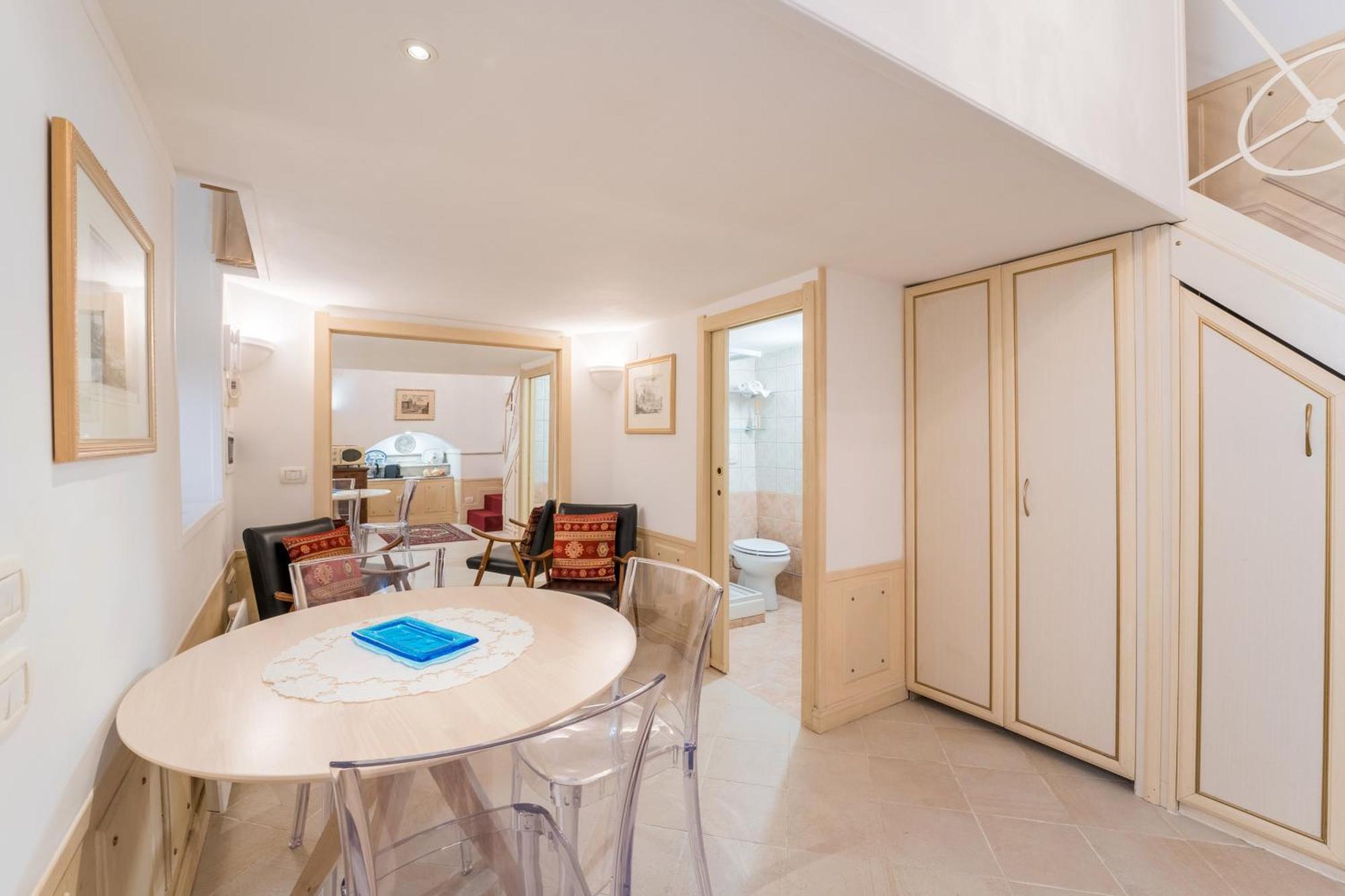 Apartamento D'artista, Elegante Loft Nel Cuore Di