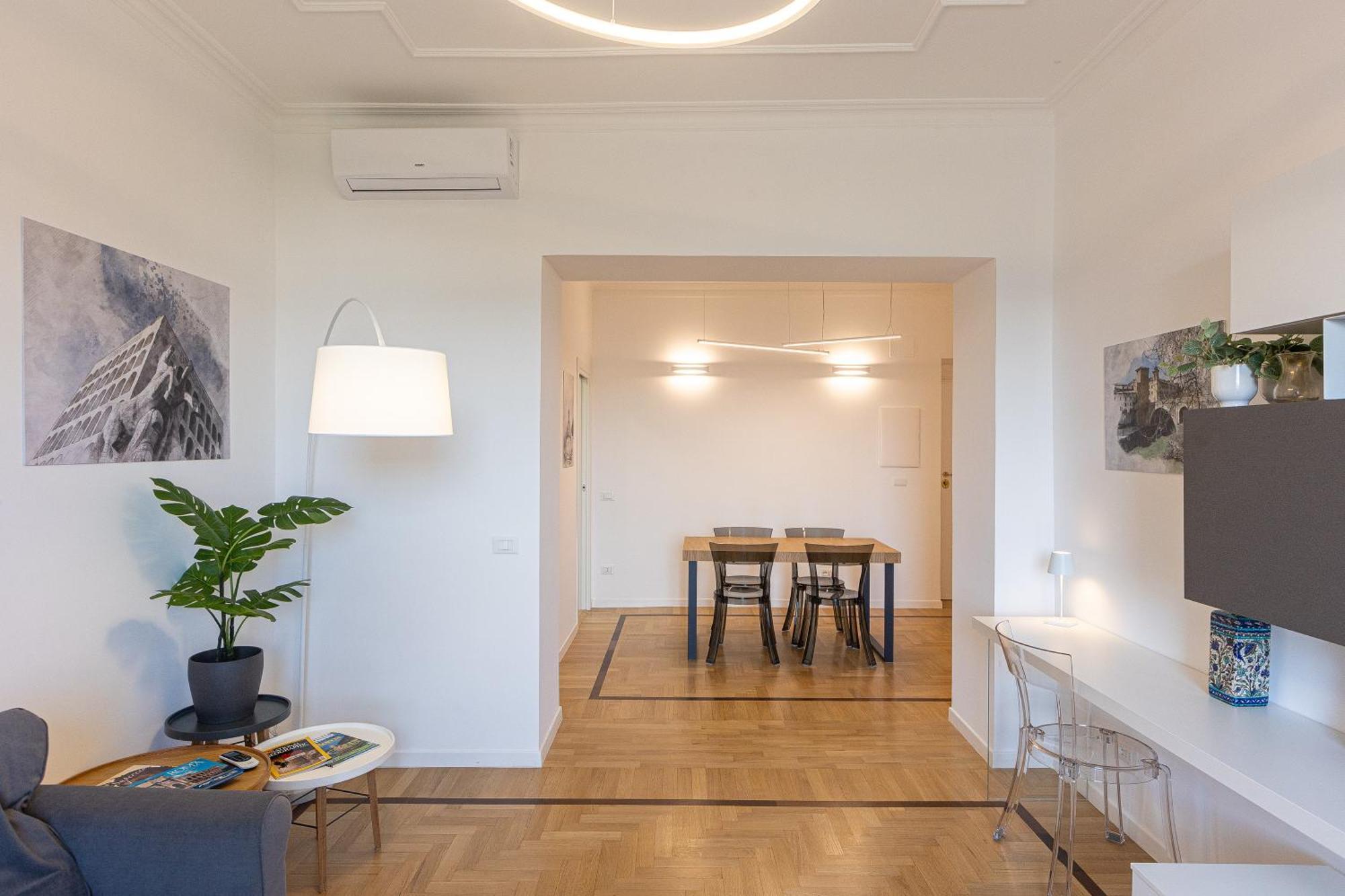Colosseo Modern By In Apartamento Roma
