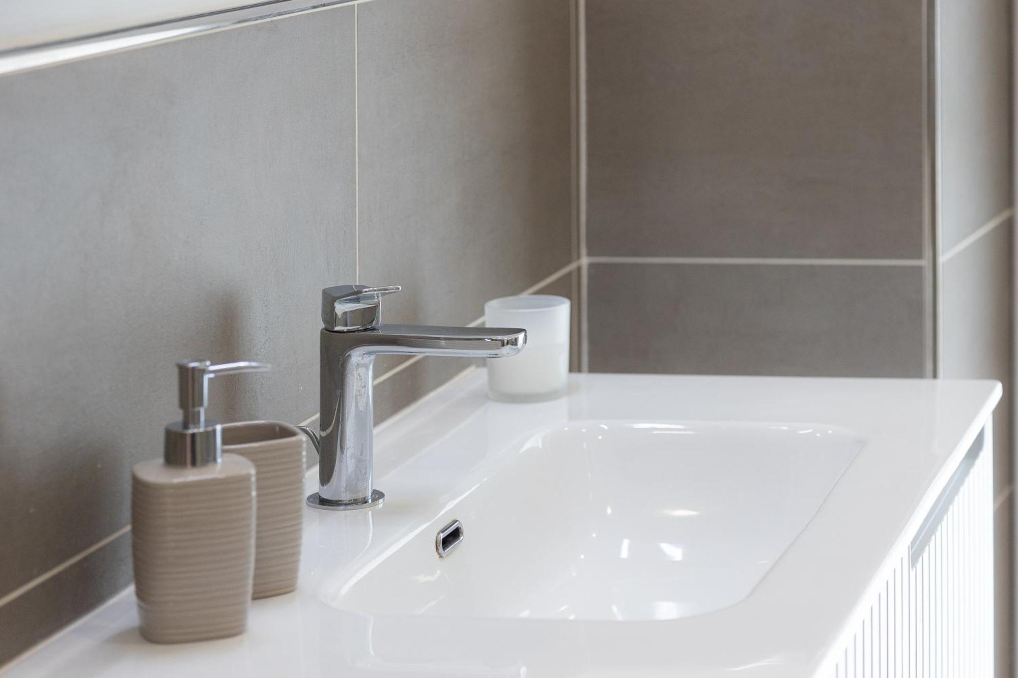 Colosseo Modern By In Apartamento *