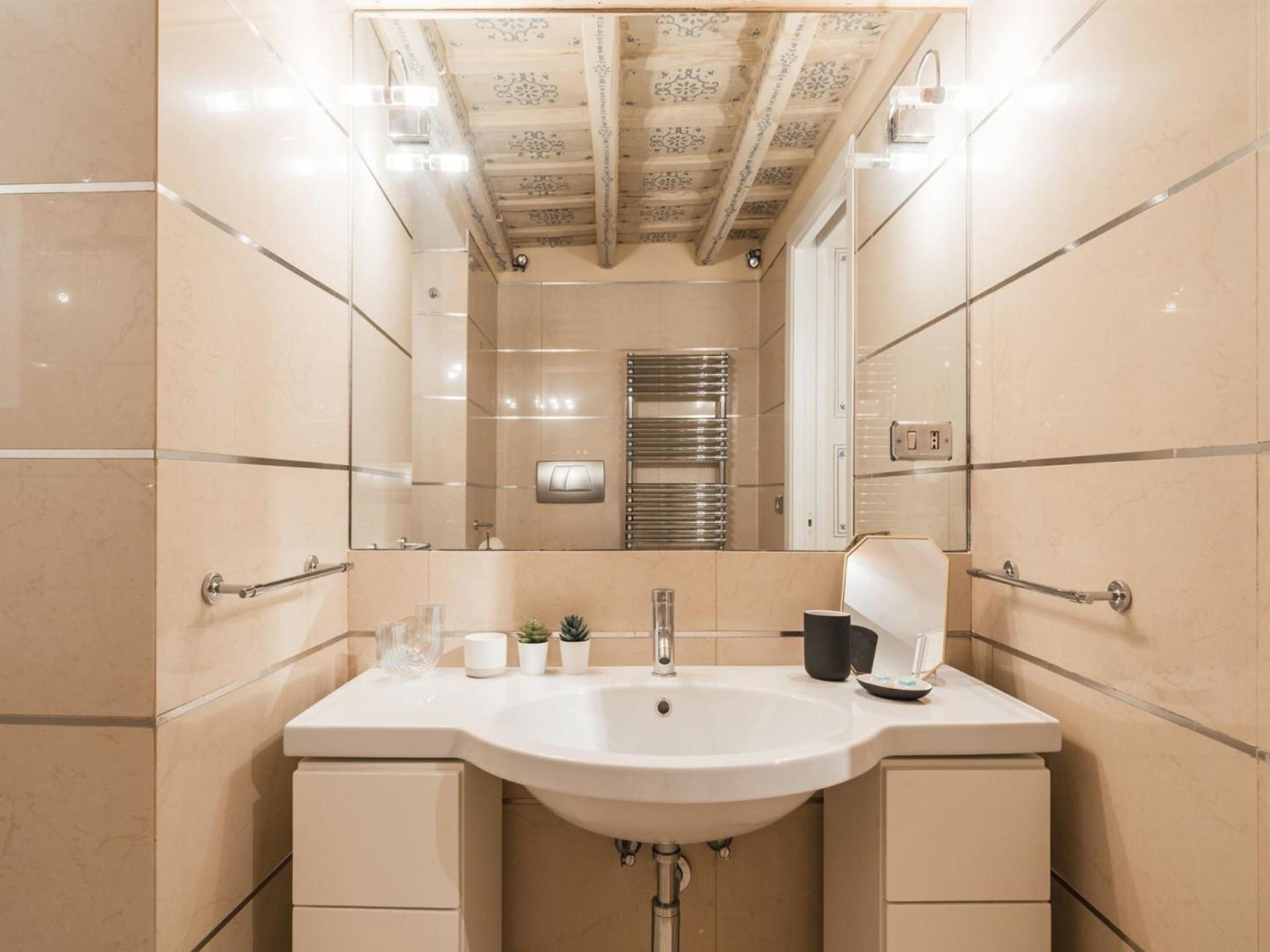 Appartamento The Rent - Spacious Two-bedroom In Old Town *