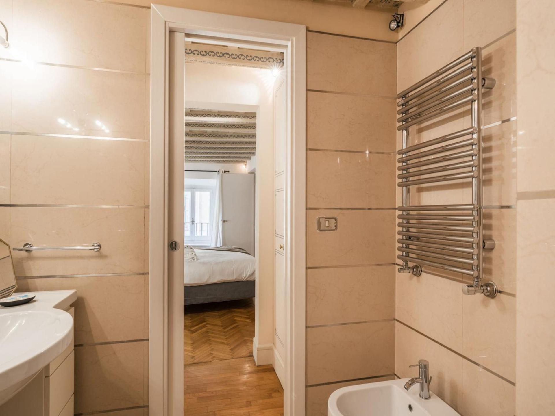 The Rent - Spacious Two-bedroom In Old Town Appartamento *