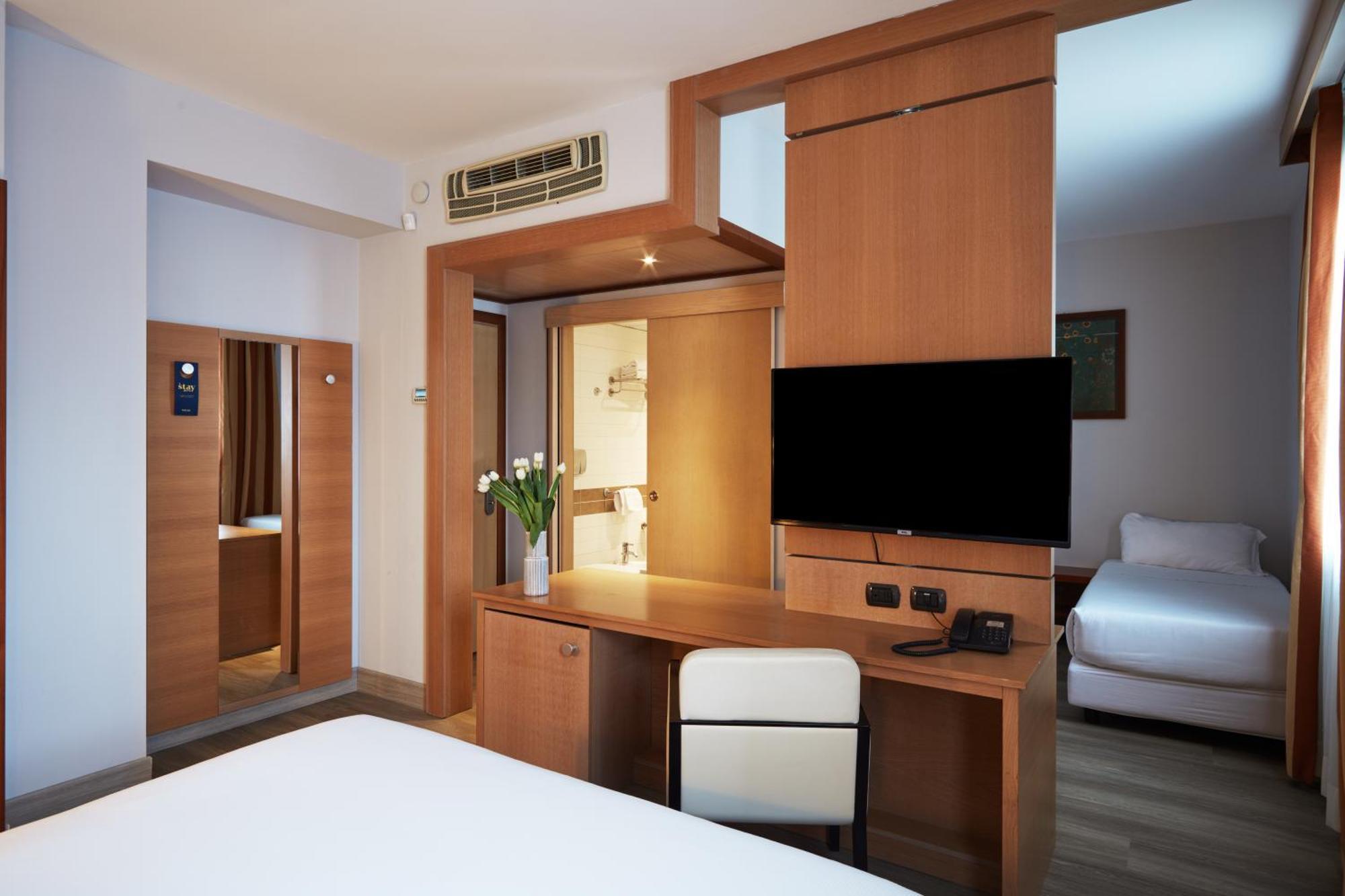 Hotell Belstay Aurelia 4*