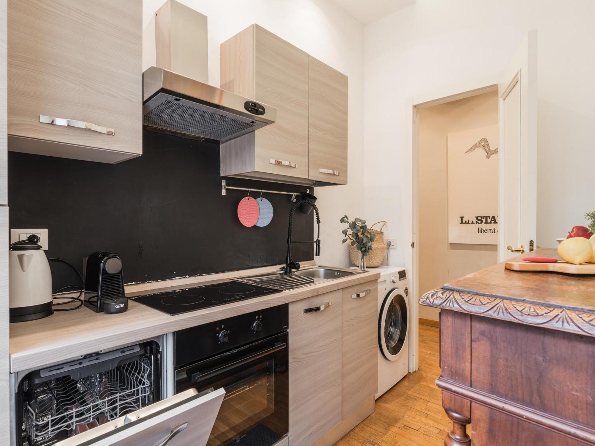 Leilighet The Rent - Charming Flat Near Colosseo *