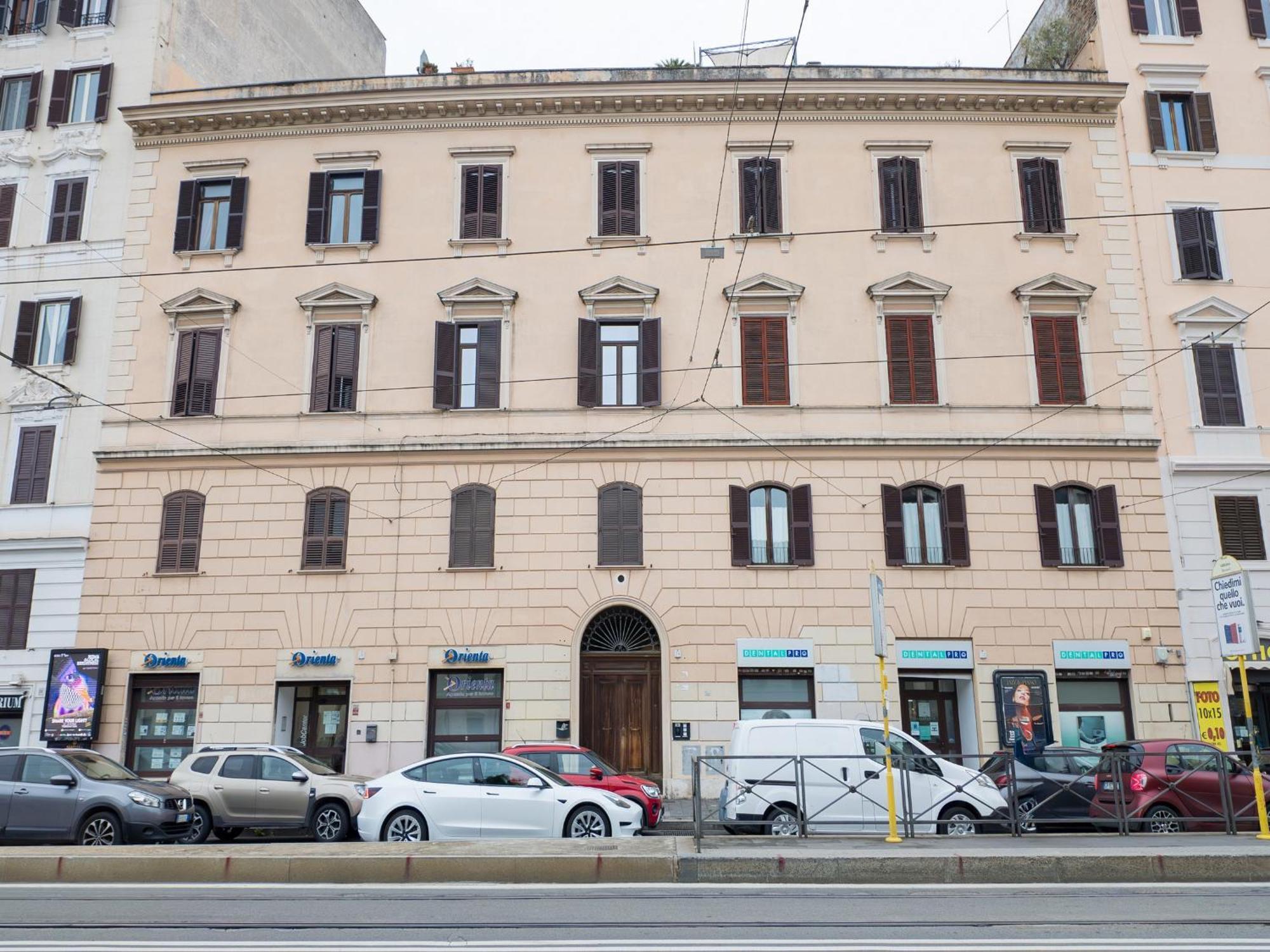 Leilighet The Rent - Charming Flat Near Colosseo