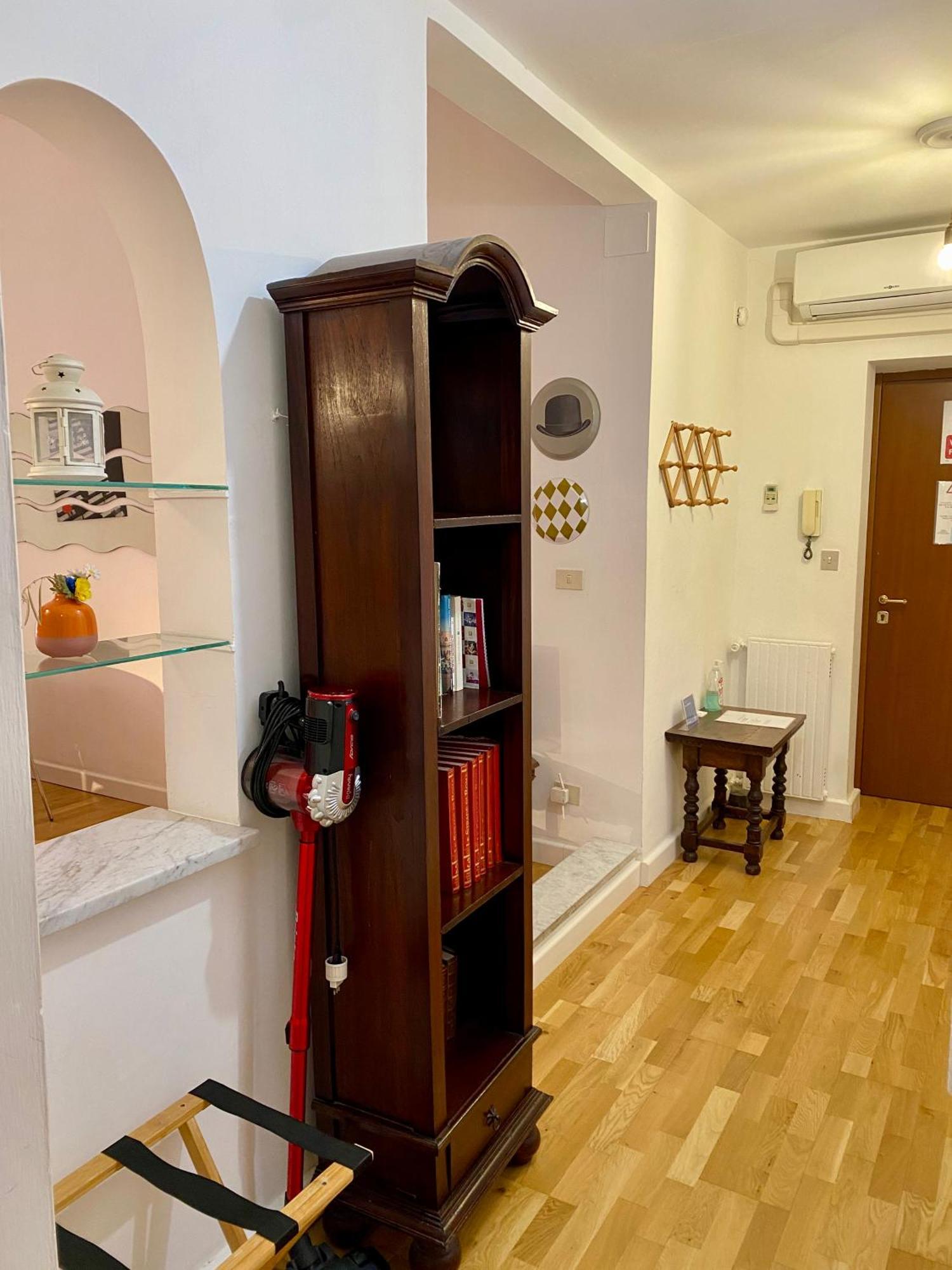La Casa Di Romolo * Roma