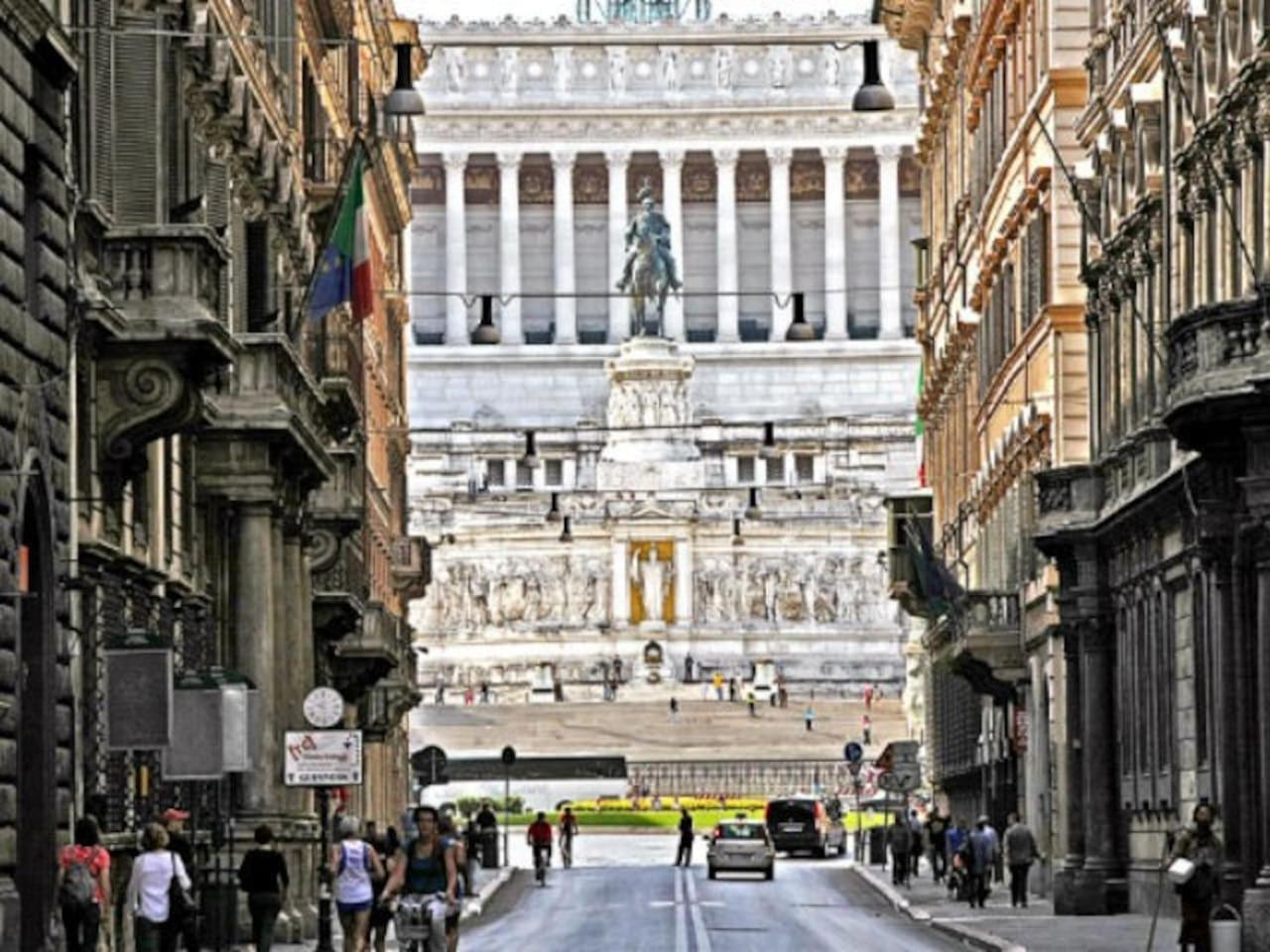 Leilighet Lovely Near Colosseum Roma