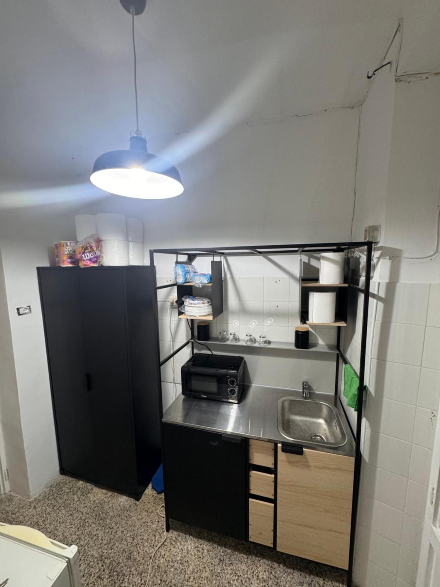 Baraka 24 Hostel *