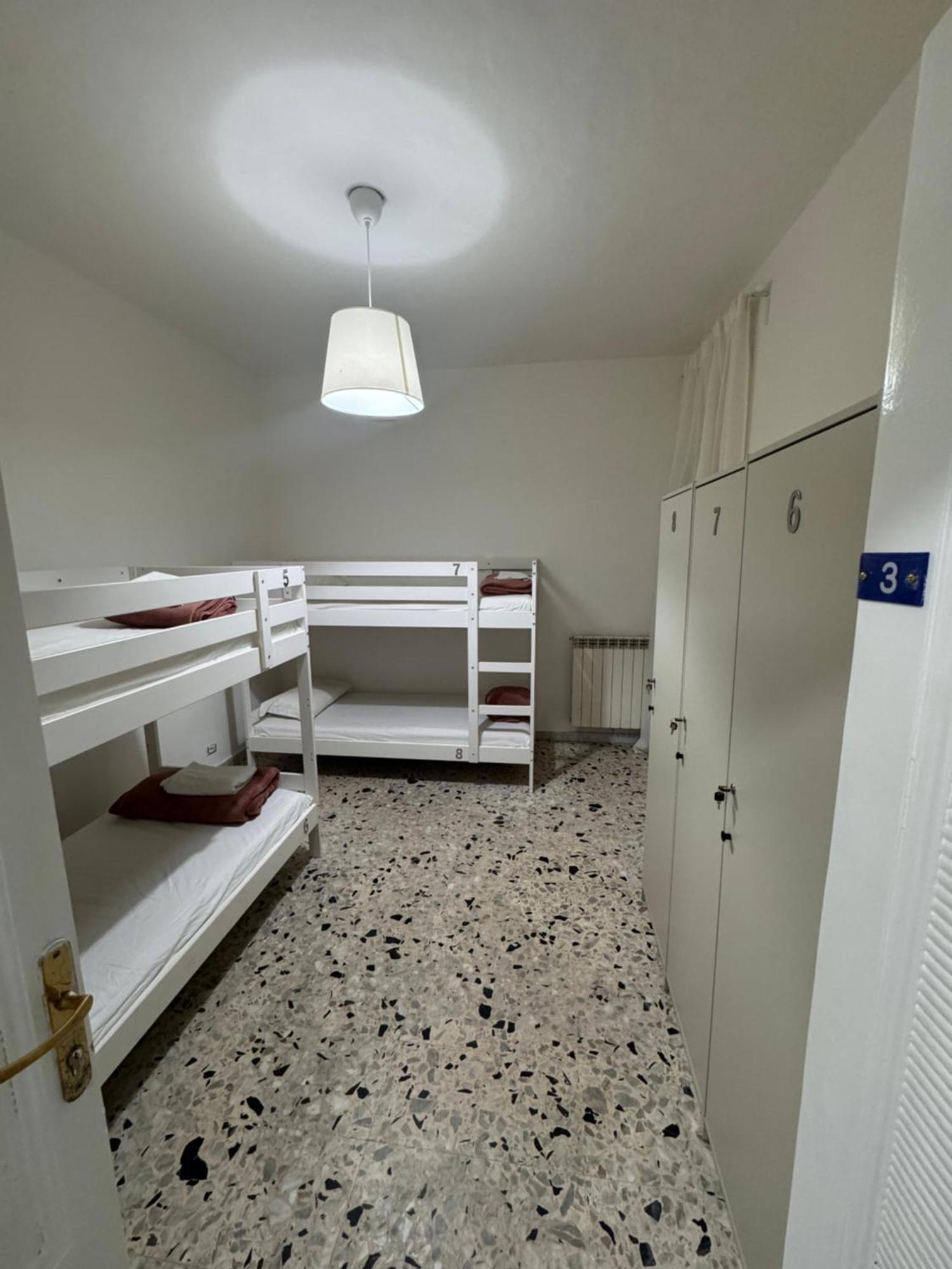 Hostel Baraka 24 *