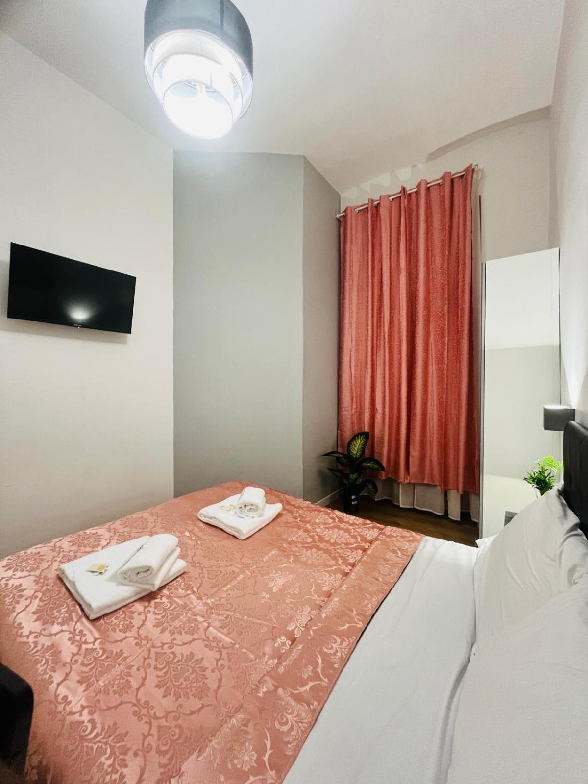 Affittacamere Rome Holiday Guesthouse *