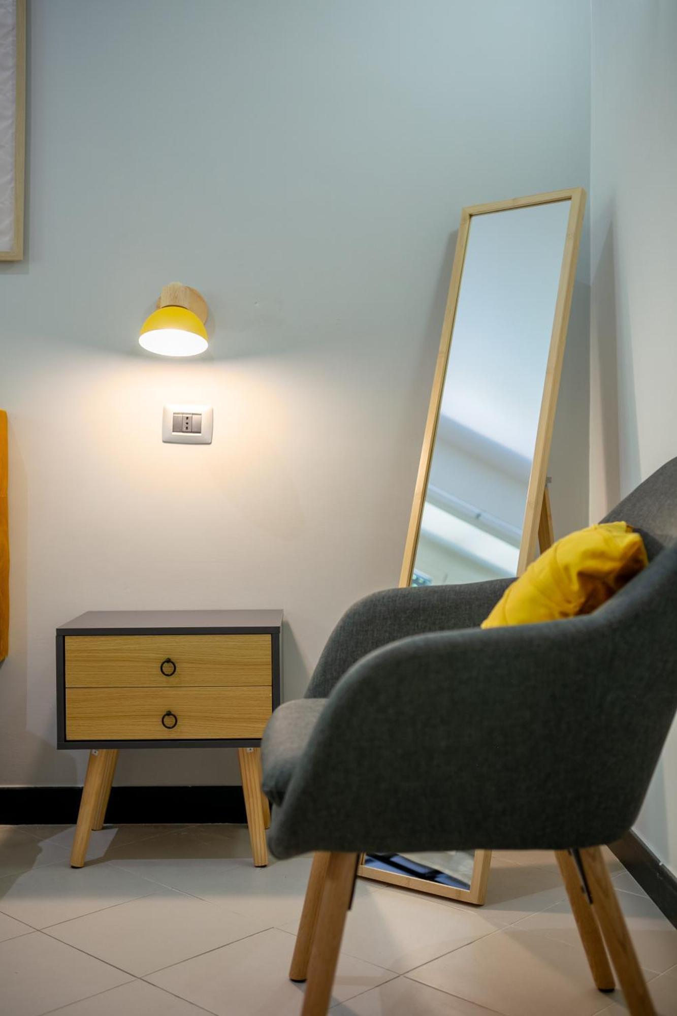 Apartment Mustard S Camillo - Homes
