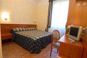 Casa Serafina Roma
