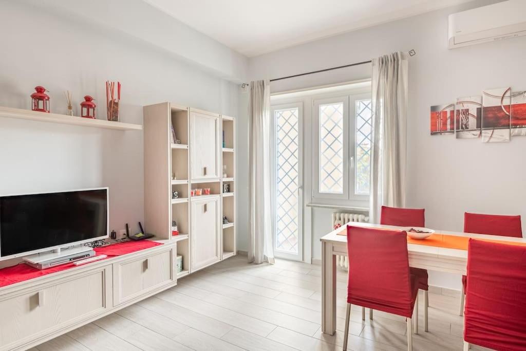 New And Beautiful House In The Heart Of Appartamento