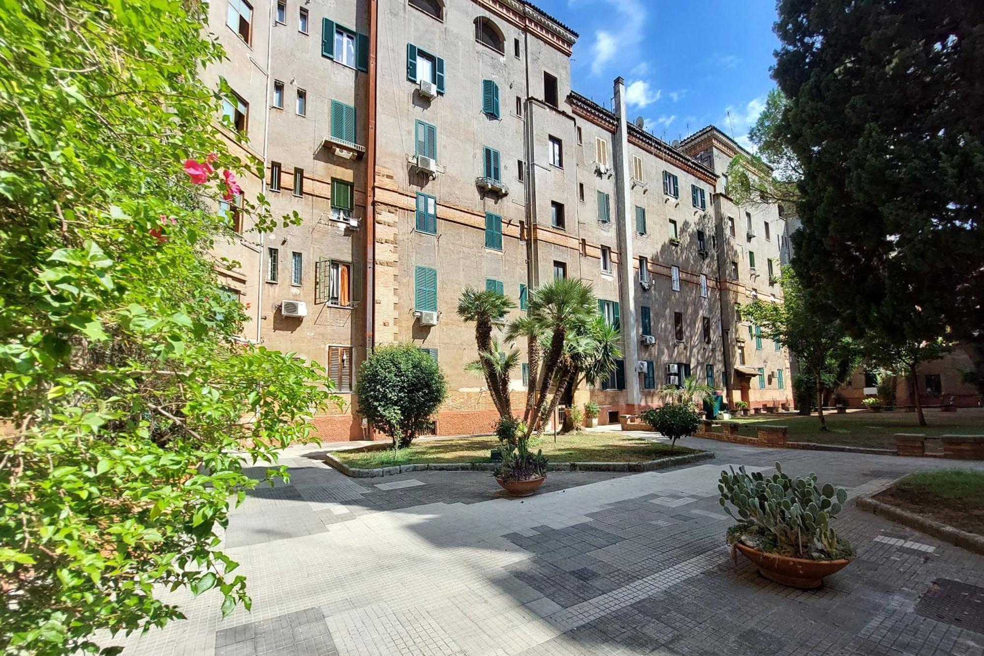 Doria Apartment