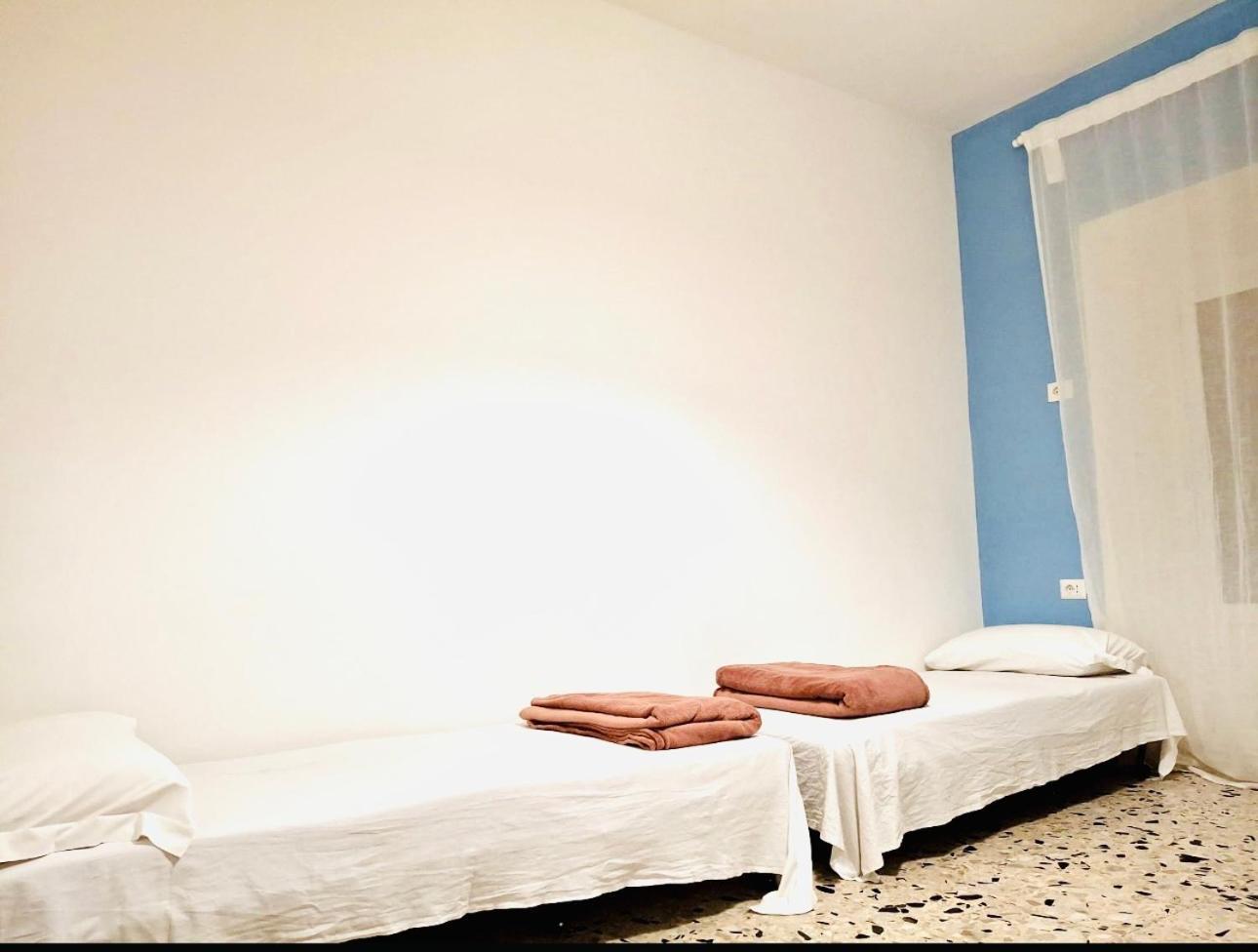 Baraka 24 Hostel *