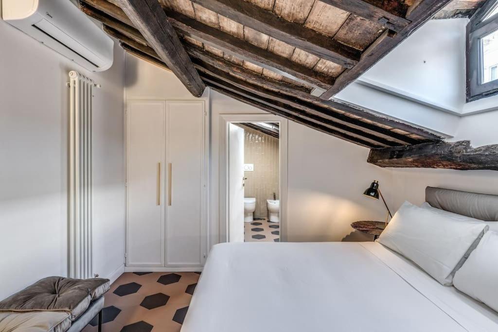 Apartment Cisterna 9 Rome