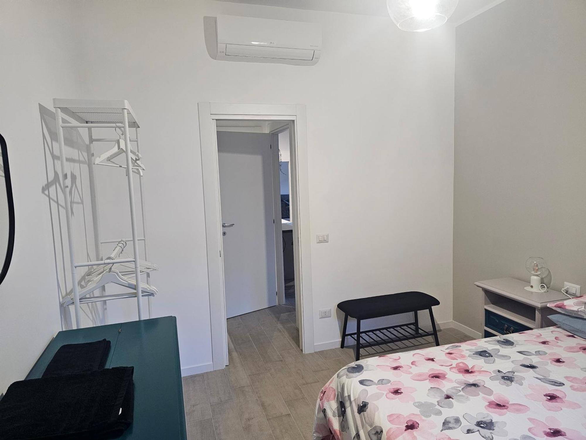 Emhouse Apartamento