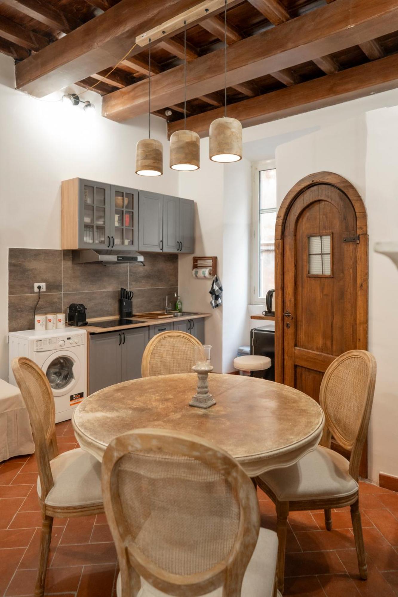 Domus Capocci - Rione Monti Leilighet *
