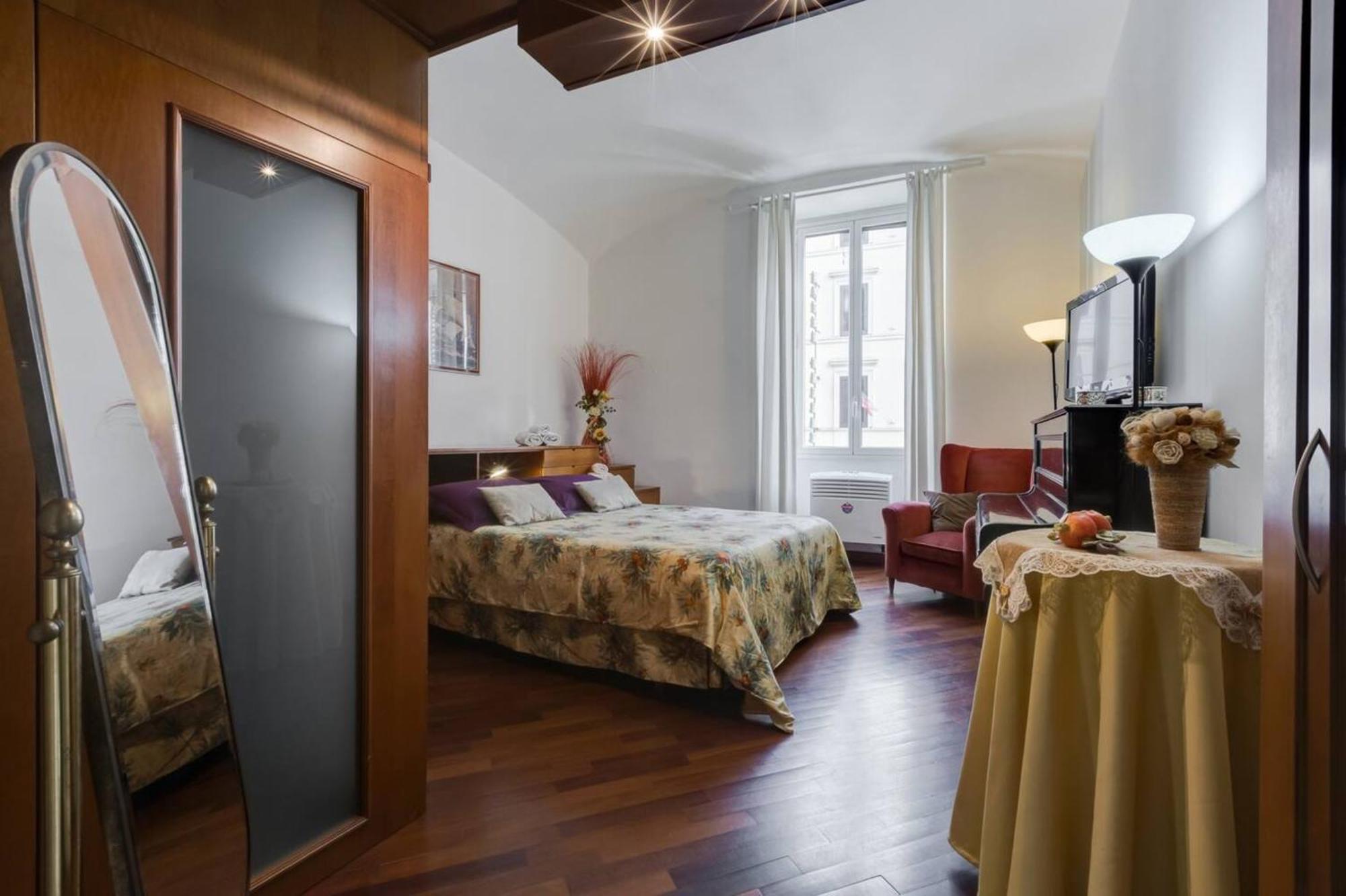 Modern In With Balcony And View * Roma