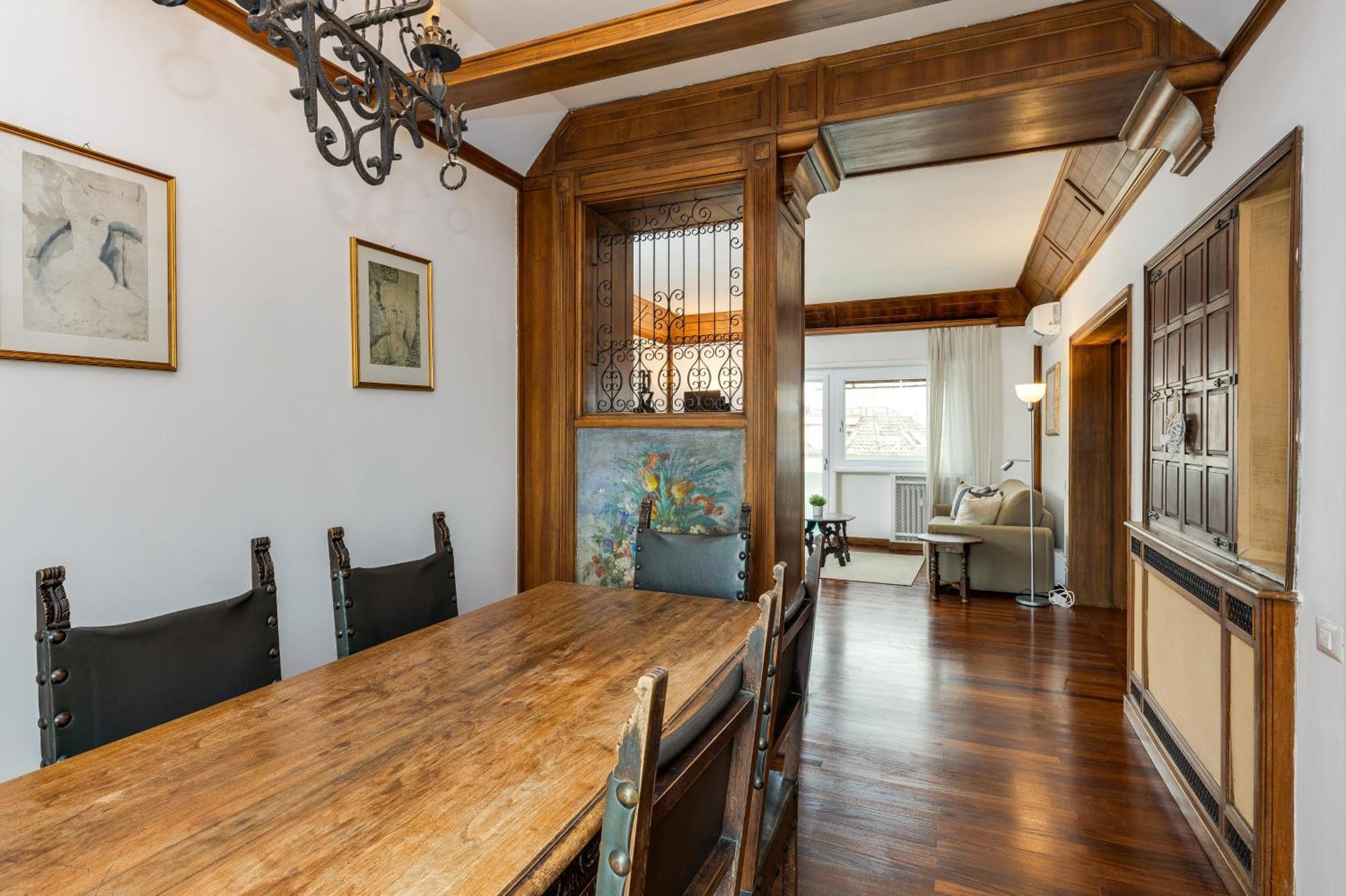 Apartamento Elegante 130mq In Stile Classico