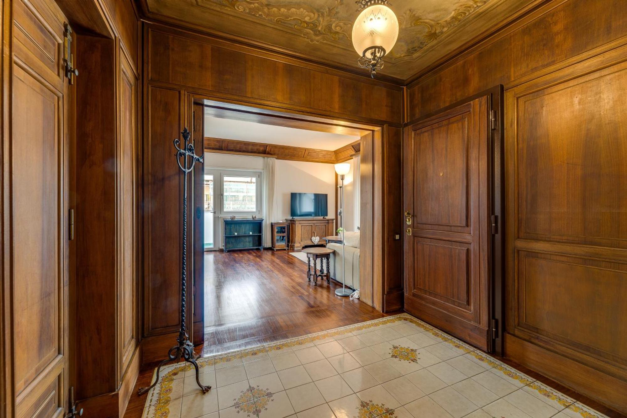 Apartamento Elegante 130mq In Stile Classico Roma