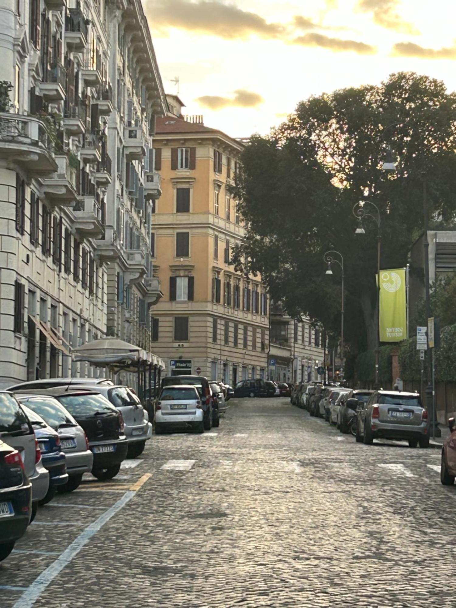 Apartment Savoia Design With Terrace - Center Rom