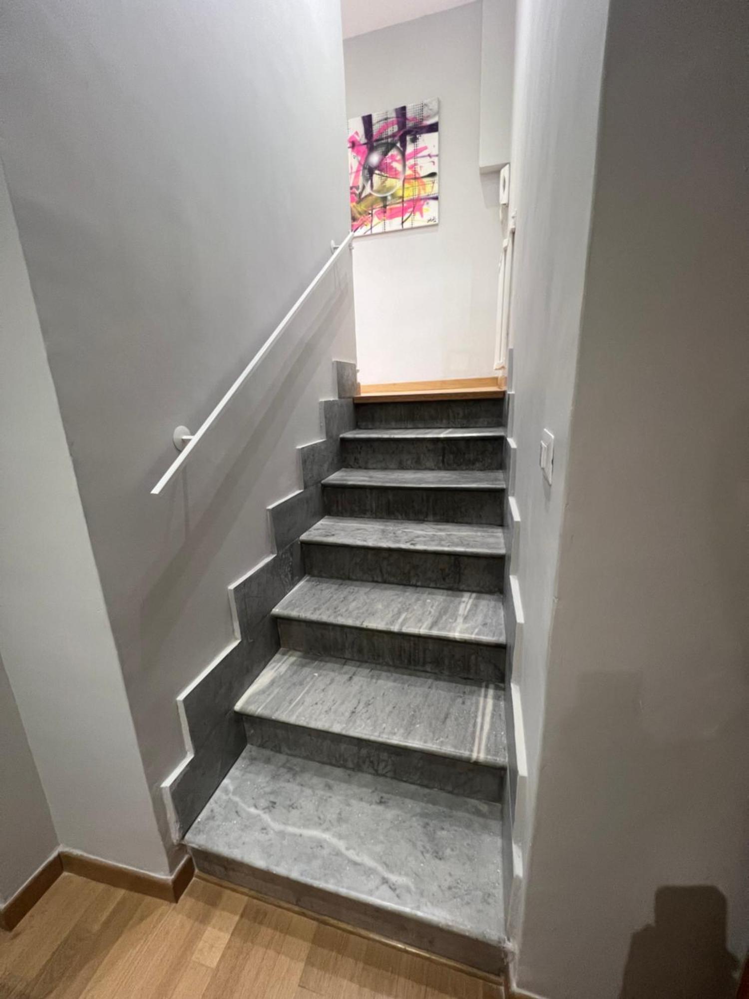 Apartment Savoia Design With Terrace - Center Rom