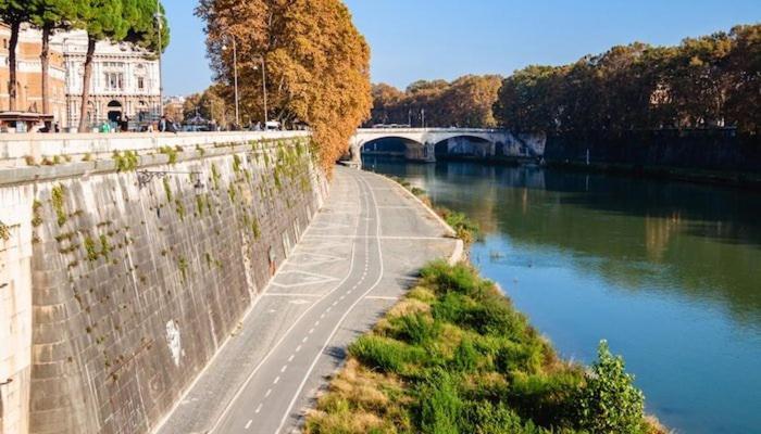 Triple A Few Steps From Tiber Roma